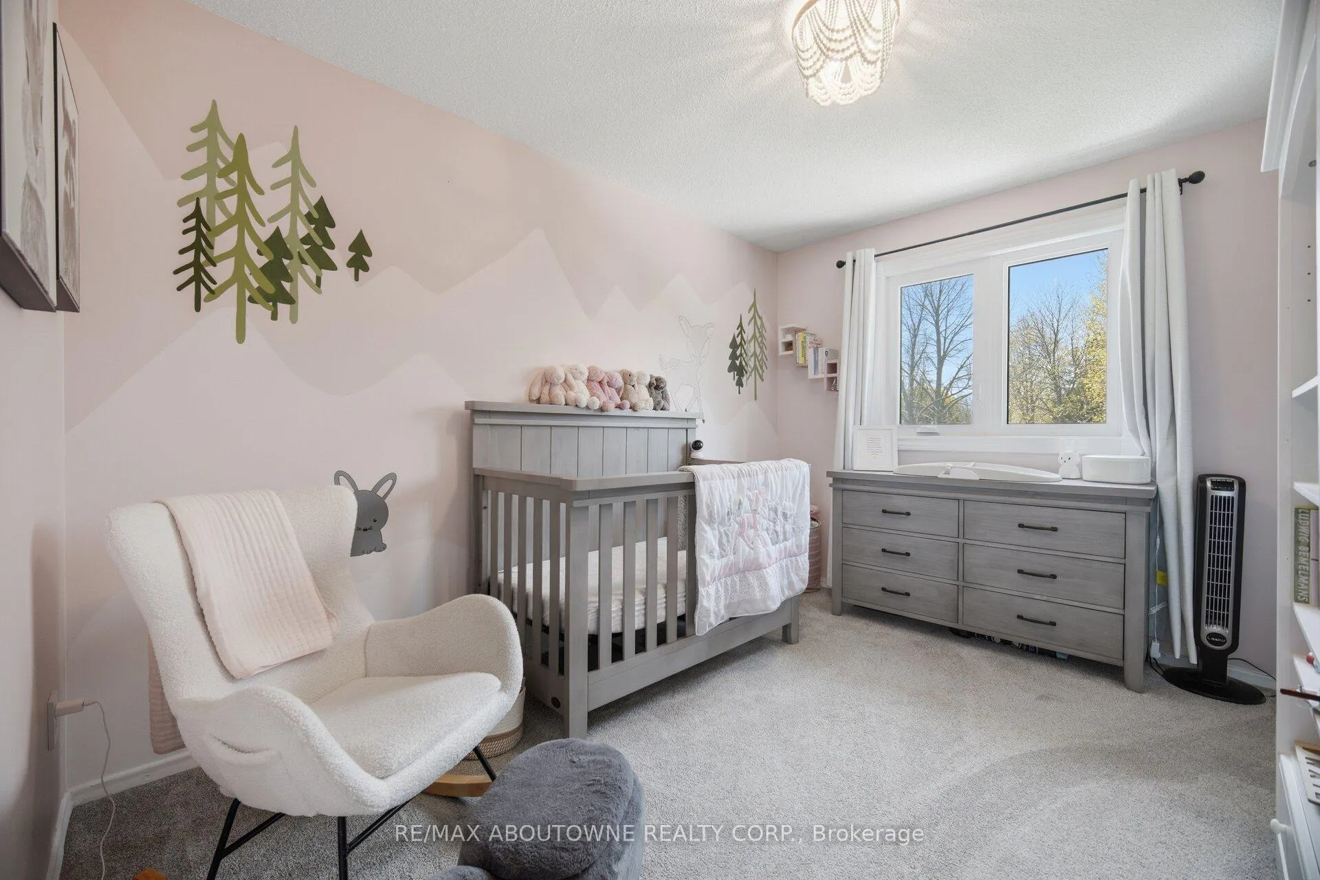 Photo 24 of 2395 Arnold Crescent, Burlington, Brant Hills — HOMEH