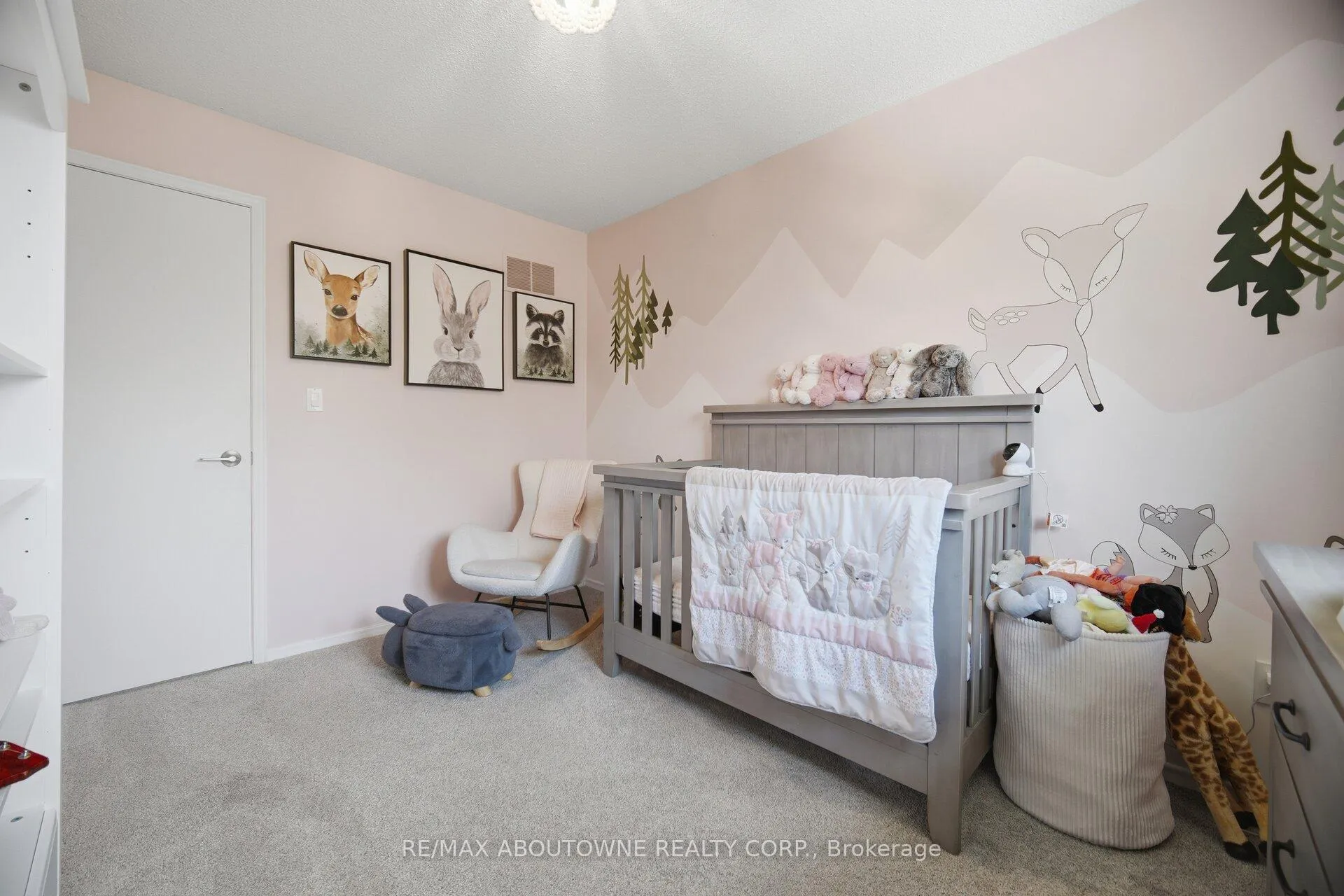 Photo 25 of 2395 Arnold Crescent, Burlington, Brant Hills — HOMEH