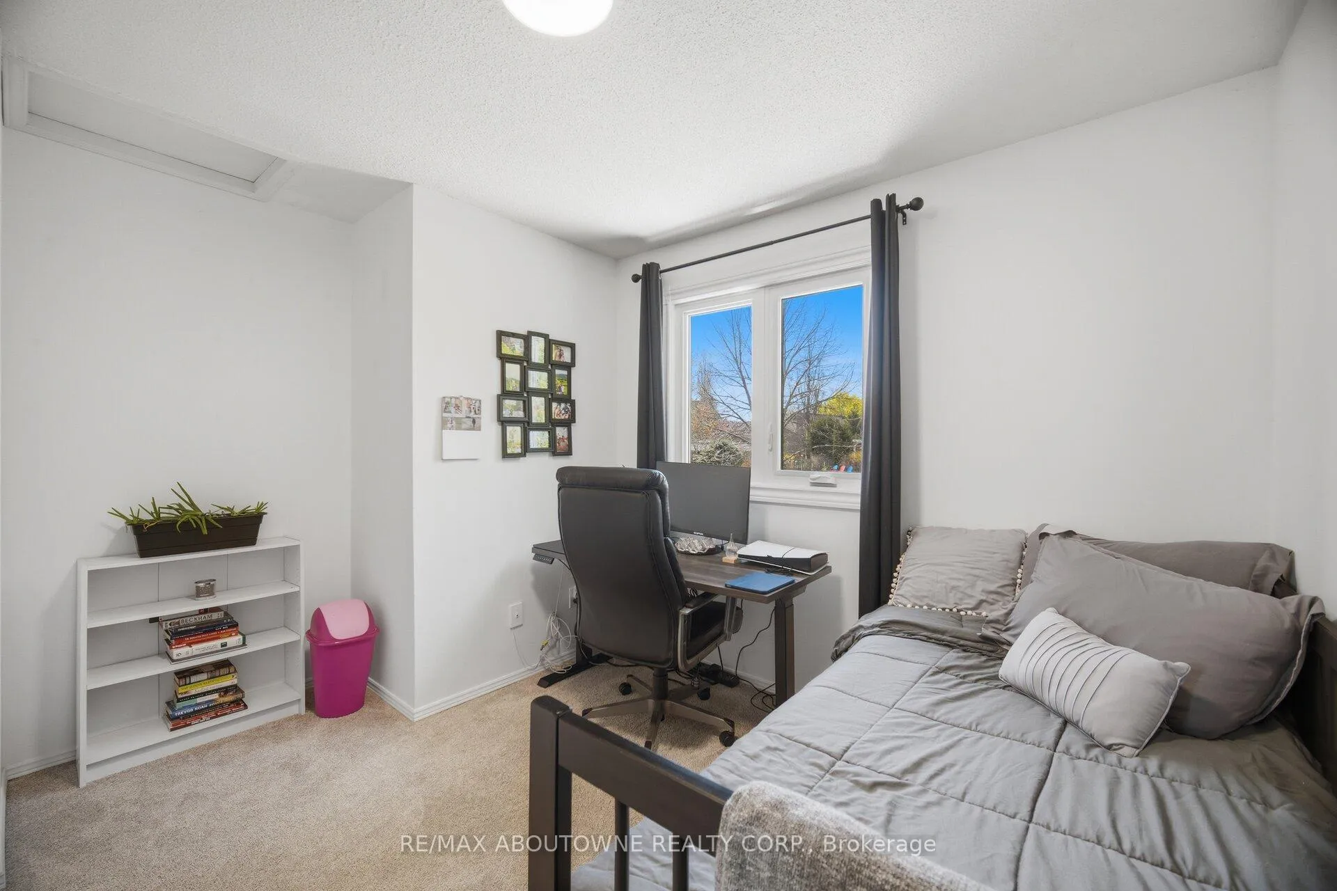 Photo 27 of 2395 Arnold Crescent, Burlington, Brant Hills — HOMEH
