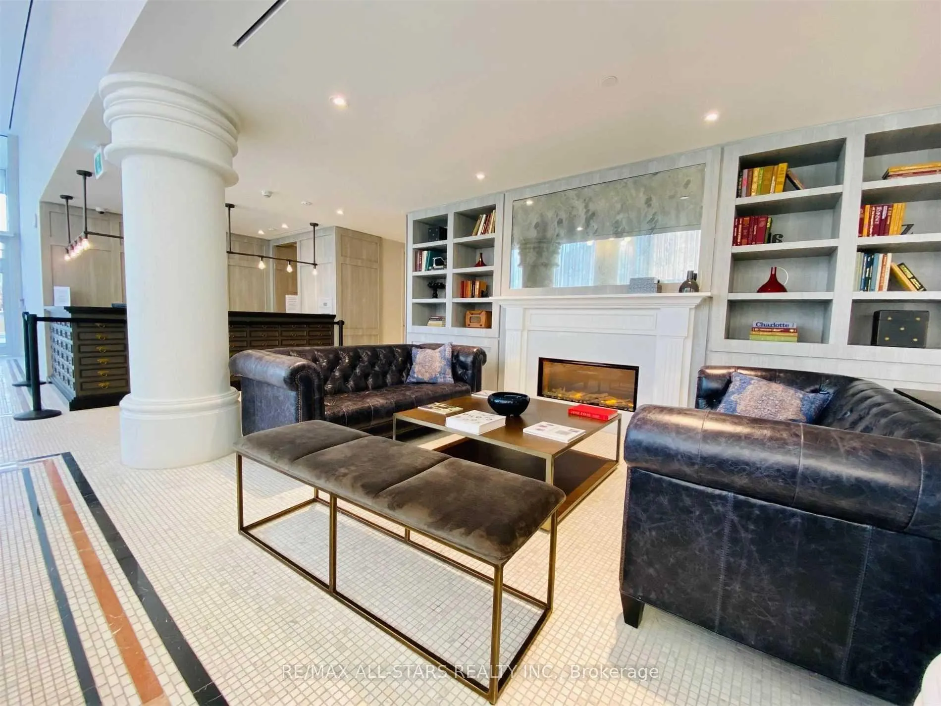 Photo 3 of Unit 2302, 33 Helendale Avenue, Toronto, Yonge-Eglinton — HOMEH