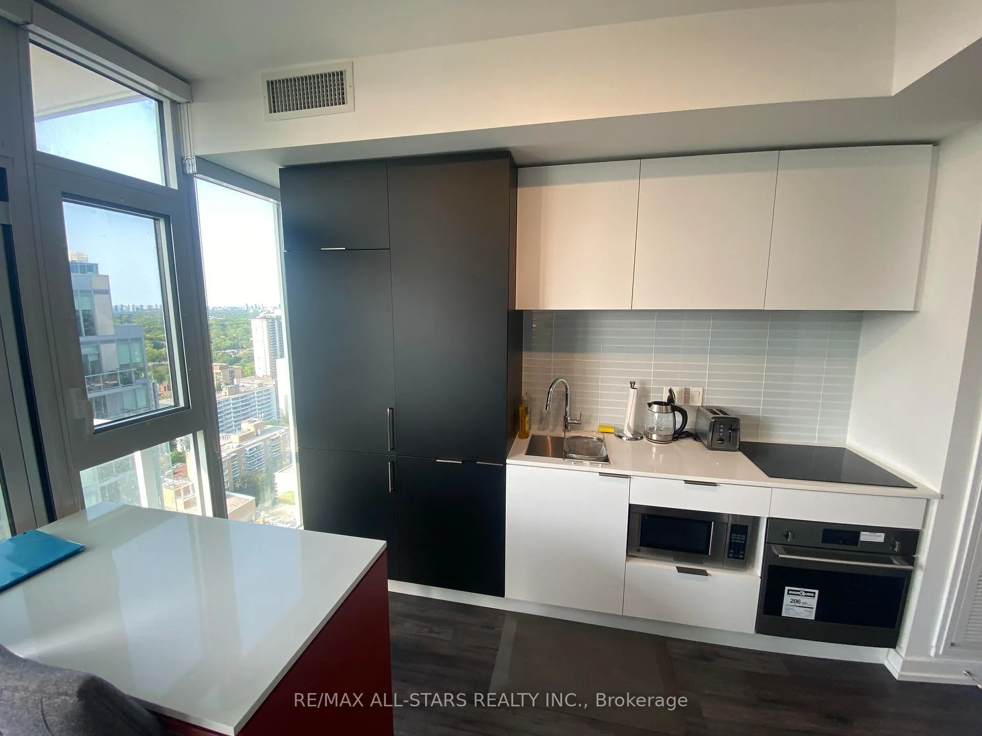 Photo 14 of Unit 2302, 33 Helendale Avenue, Toronto, Yonge-Eglinton — HOMEH