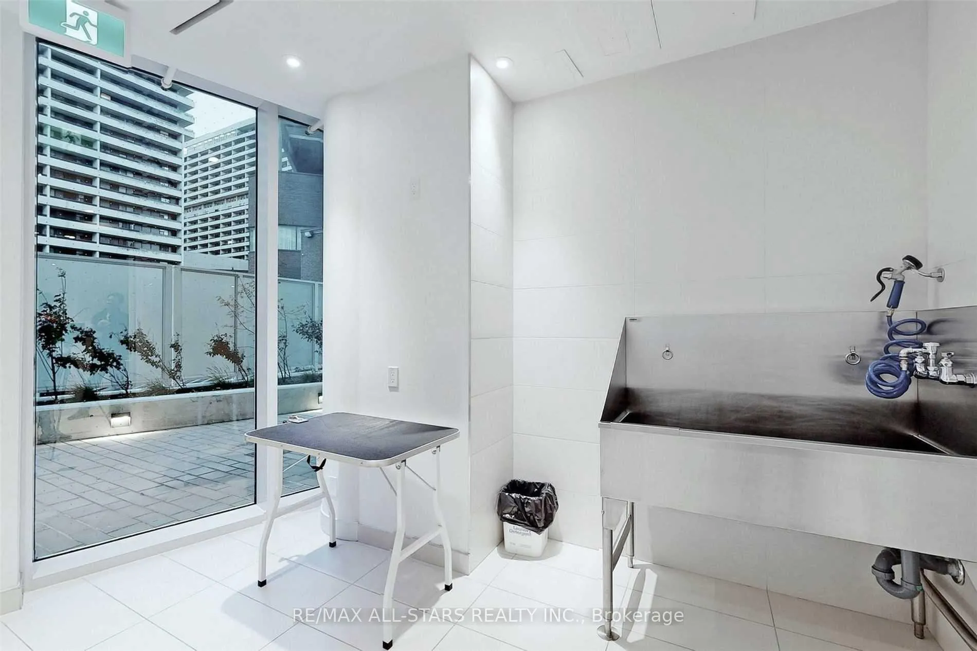 Photo 24 of Unit 2302, 33 Helendale Avenue, Toronto, Yonge-Eglinton — HOMEH