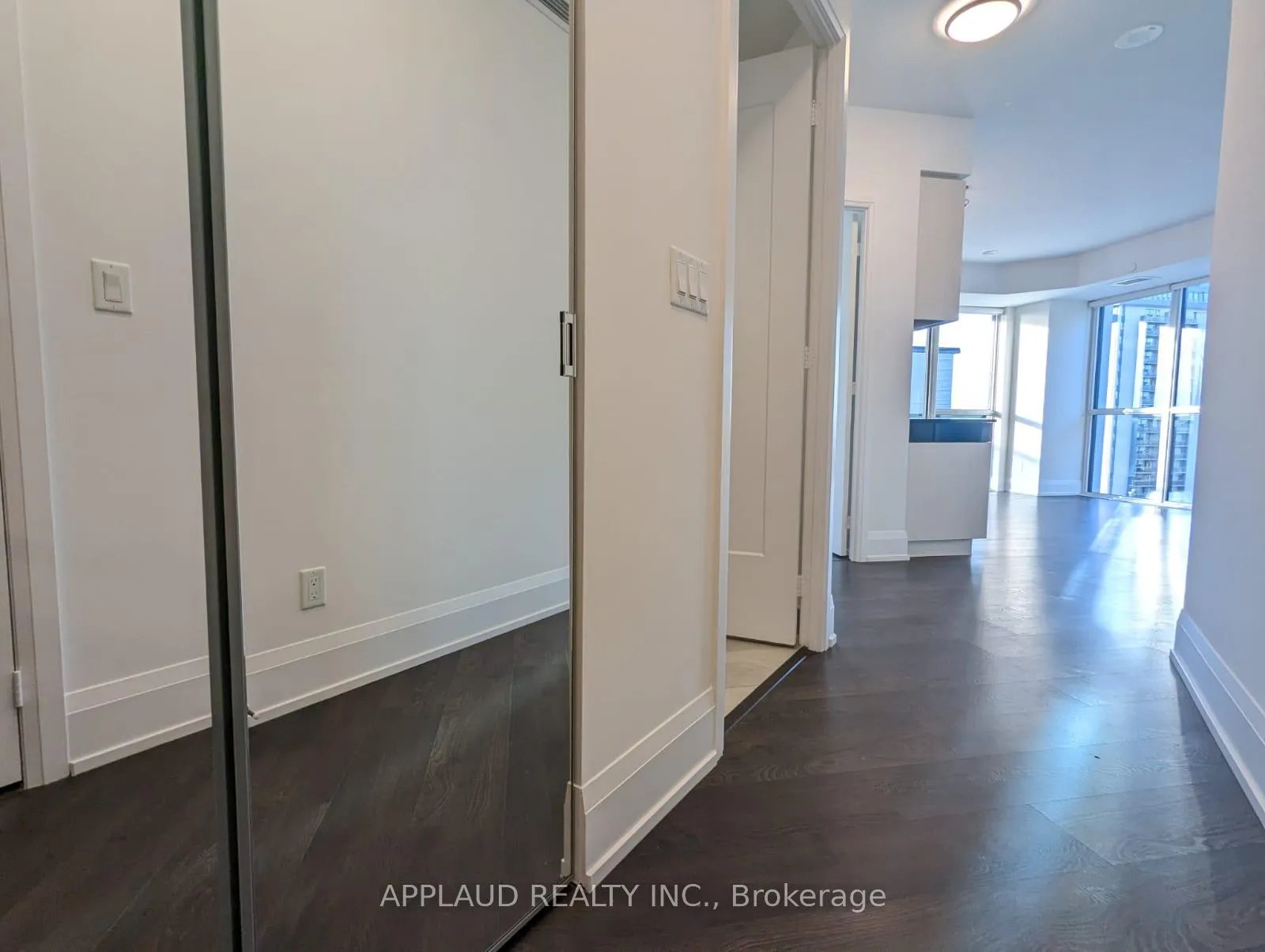 Front of Unit 1702, 101 Erskine Avenue