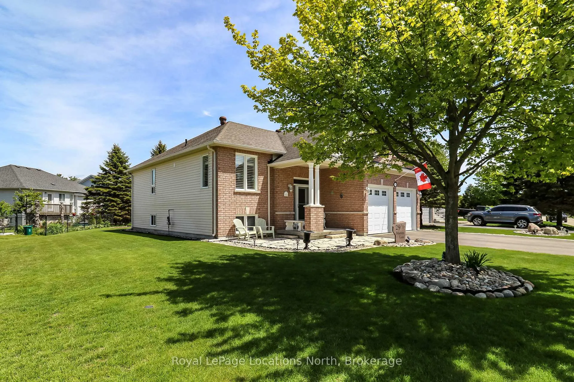 Photo 3 of 29 Masters Lane, Wasaga Beach — HOMEH