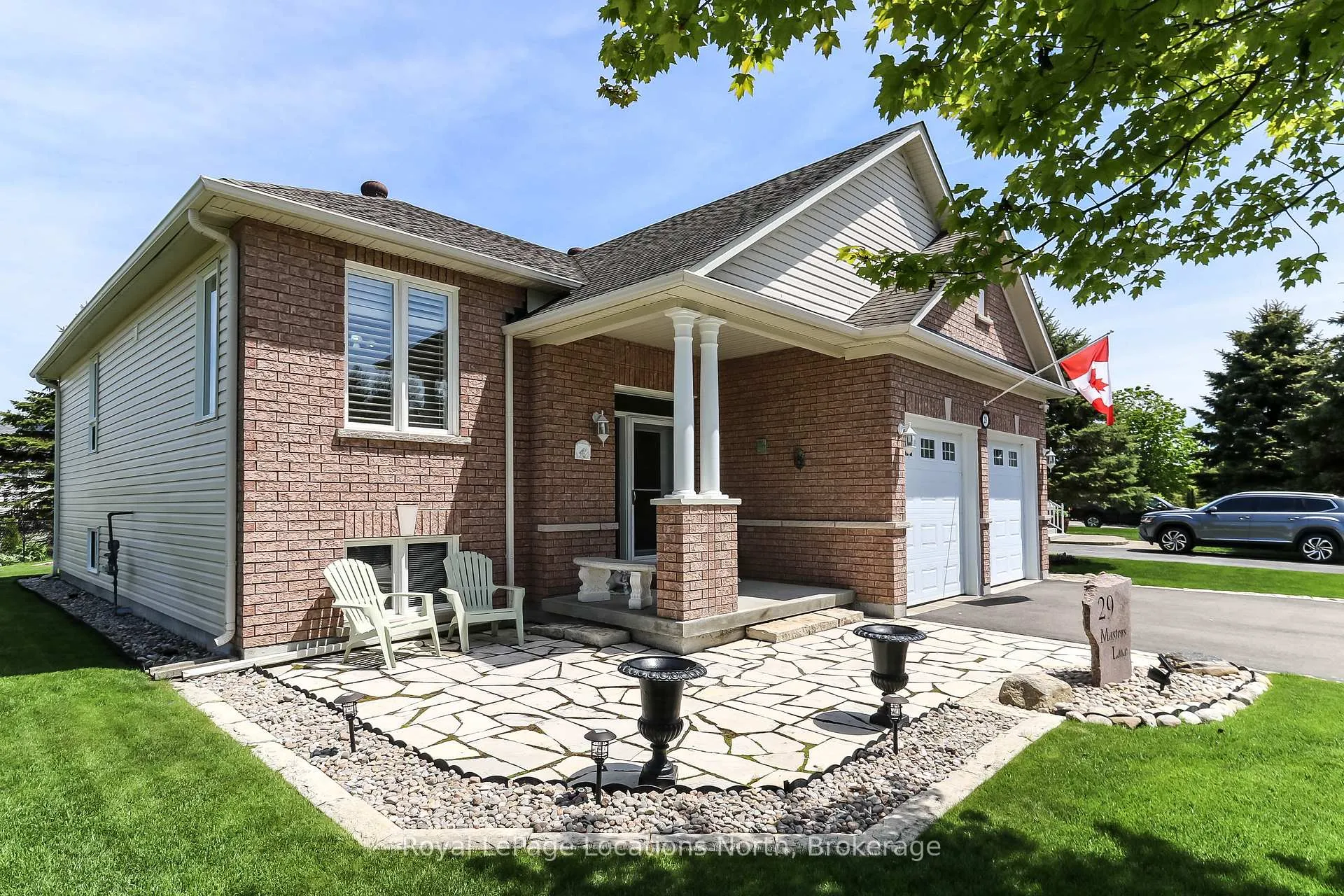Photo 5 of 29 Masters Lane, Wasaga Beach — HOMEH