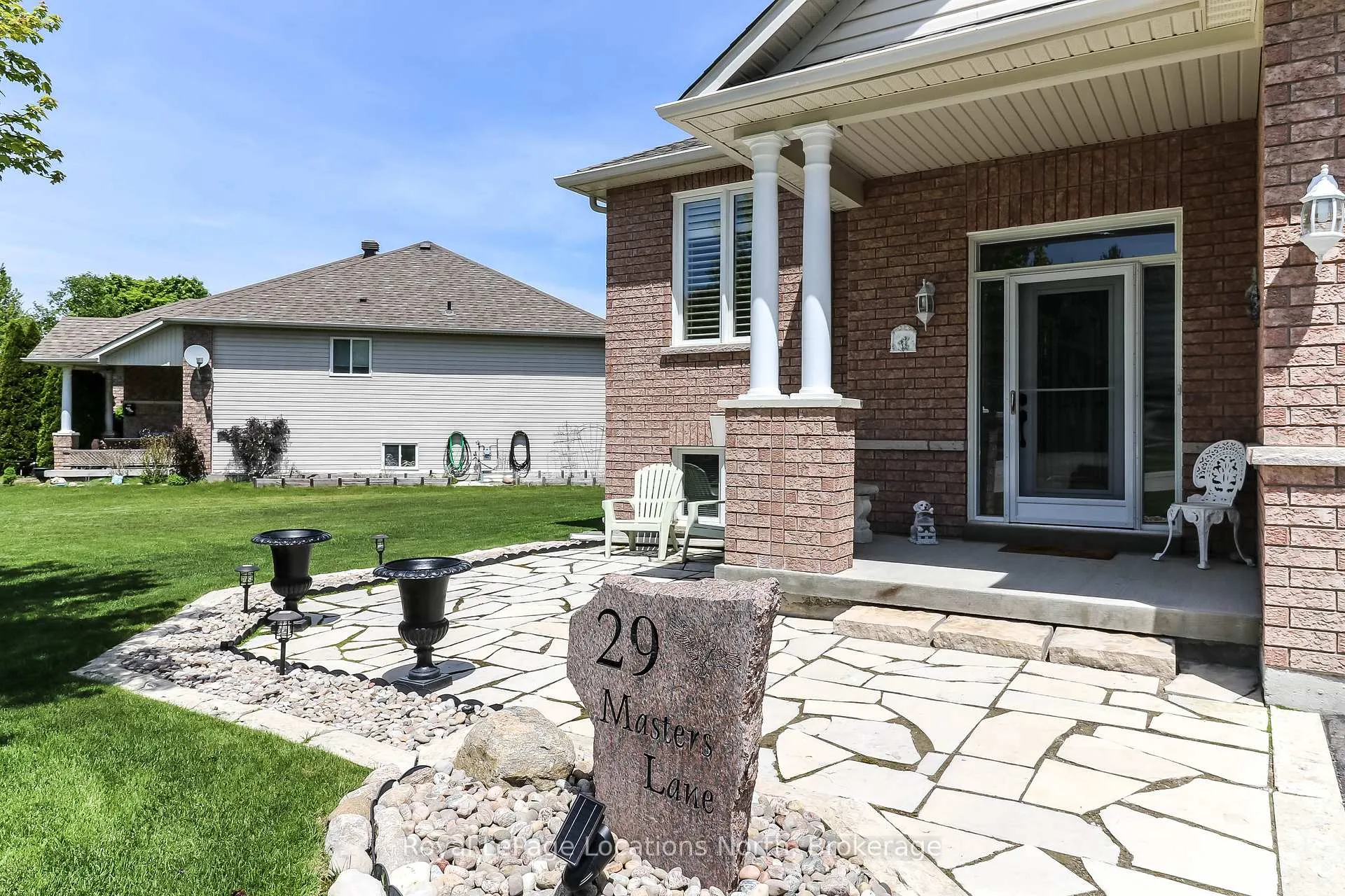 Photo 8 of 29 Masters Lane, Wasaga Beach — HOMEH