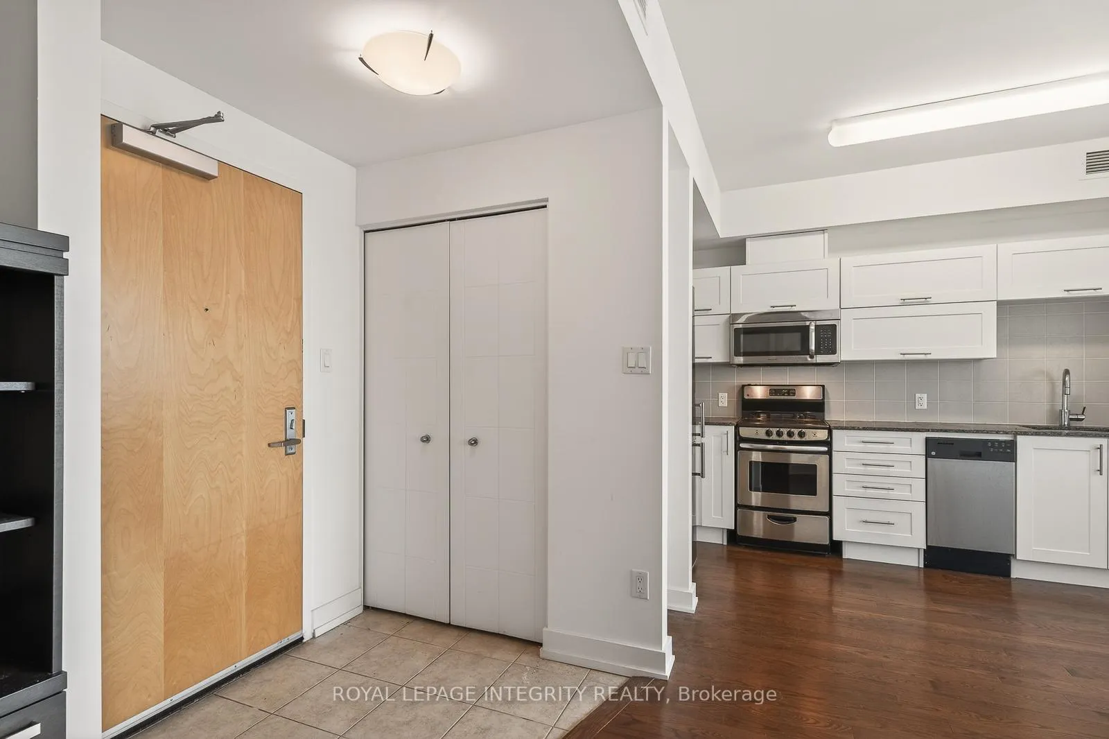 Photo 10 of Unit 2102, 40 Nepean Street, Ottawa, Ottawa Centre — HOMEH