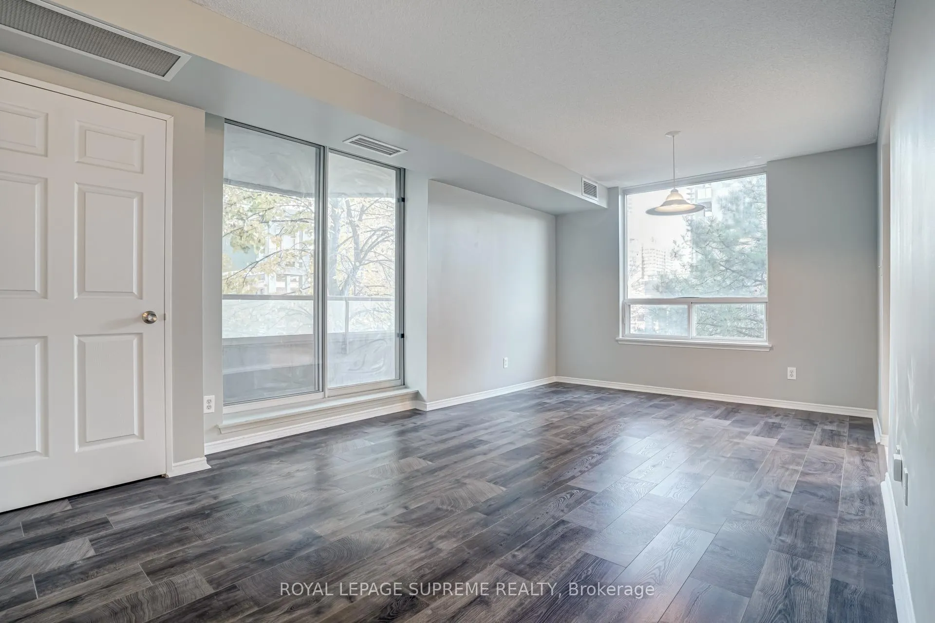 Photo 15 of Unit 210, 35 Empress Avenue, North York, Willowdale East — HOMEH