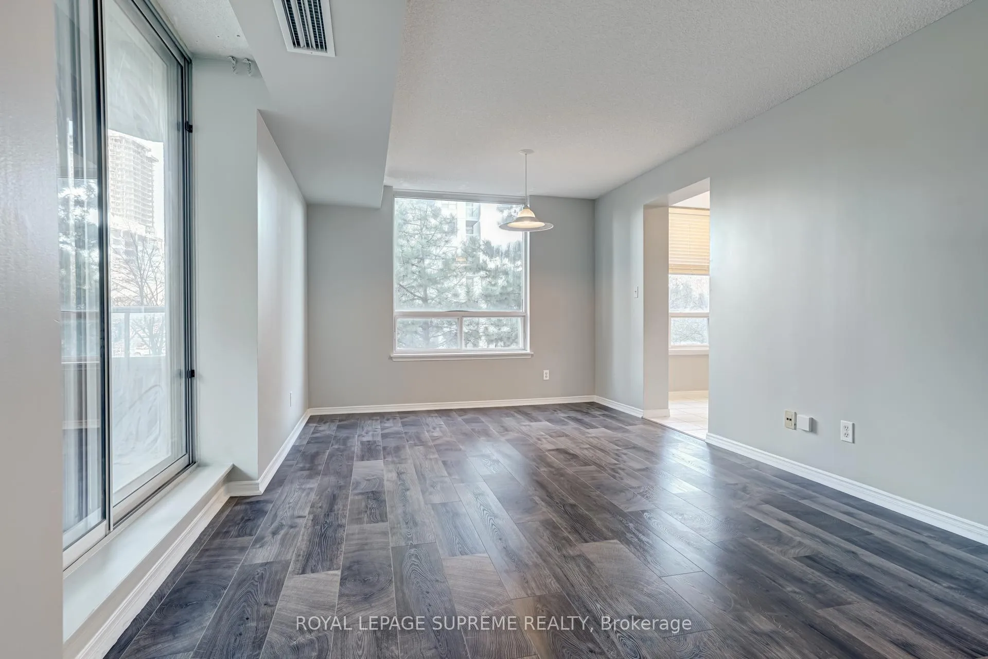Photo 16 of Unit 210, 35 Empress Avenue, North York, Willowdale East — HOMEH