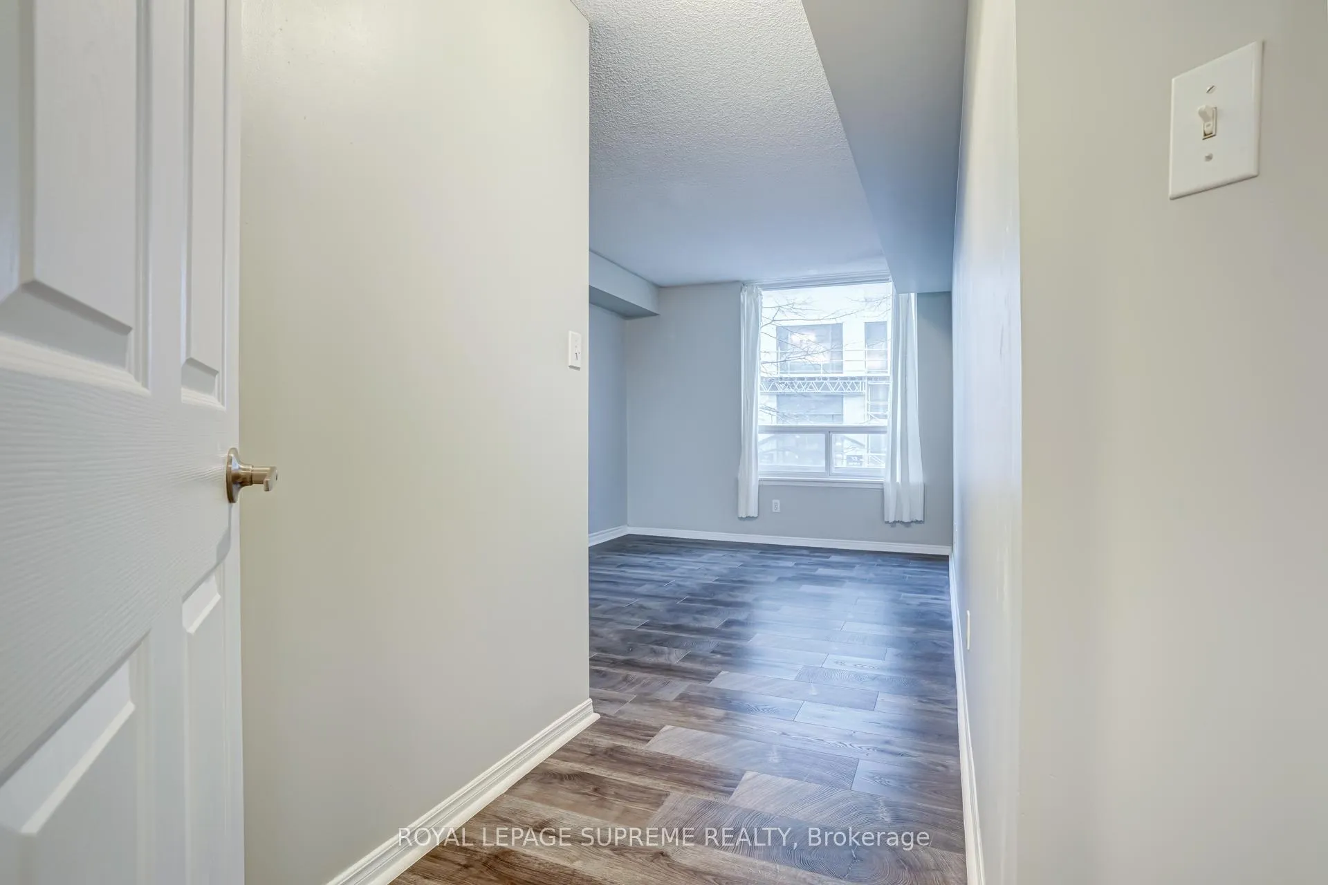 Photo 17 of Unit 210, 35 Empress Avenue, North York, Willowdale East — HOMEH