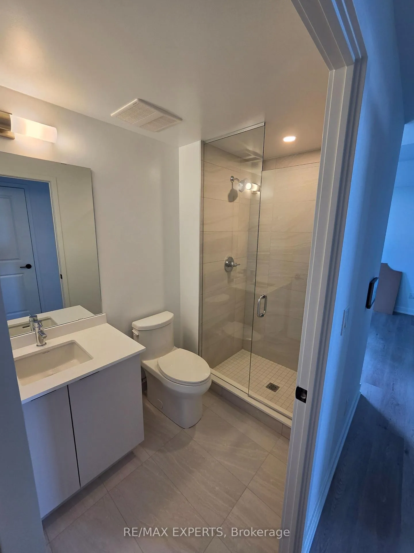 Photo 8 of Unit 1903, 2075 Lakeshore Road, Burlington, Brant — HOMEH