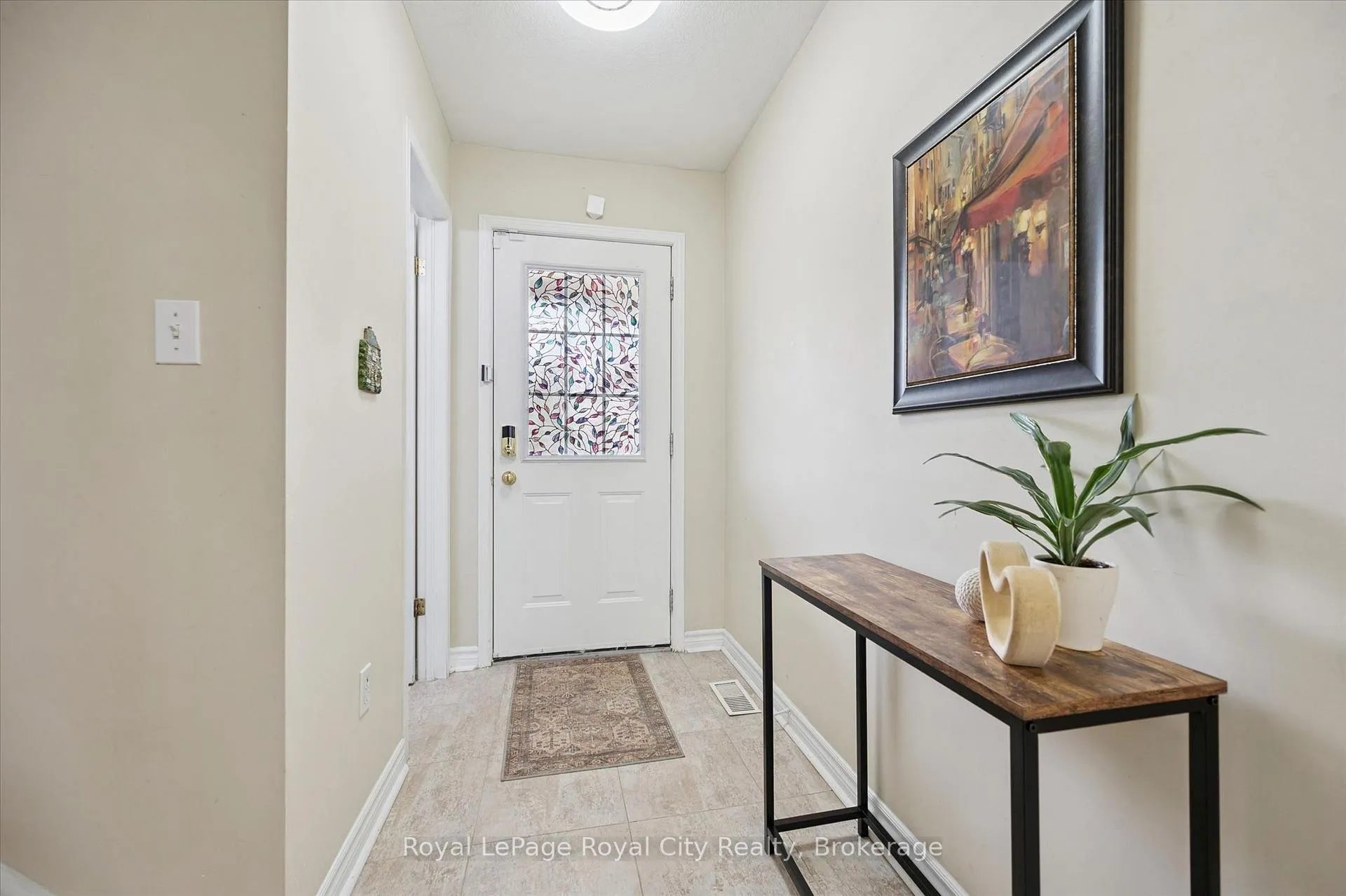 Photo 4 of 45 Darling Crescent, Guelph, Pineridge/Westminster Woods — HOMEH