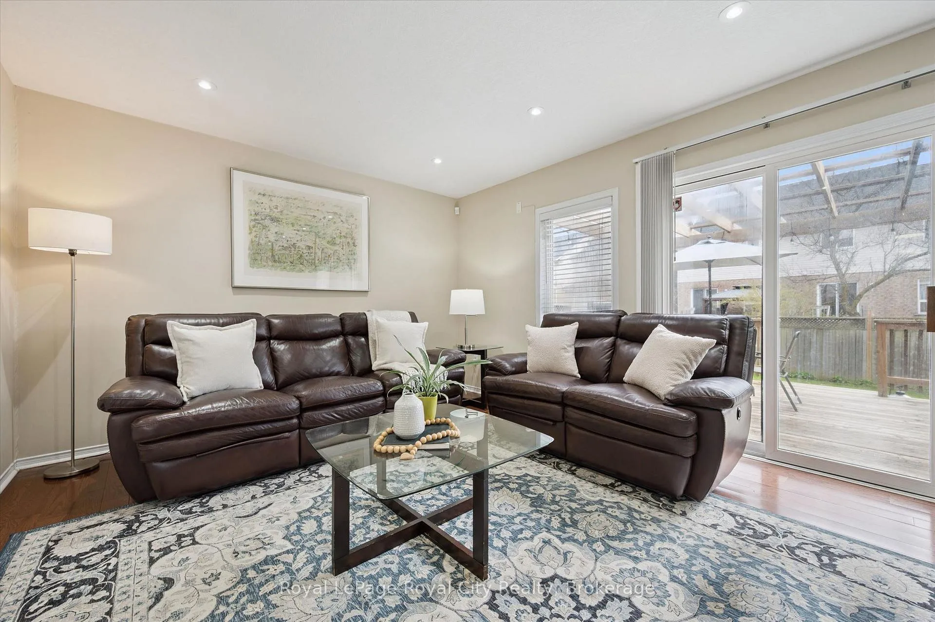 Photo 8 of 45 Darling Crescent, Guelph, Pineridge/Westminster Woods — HOMEH