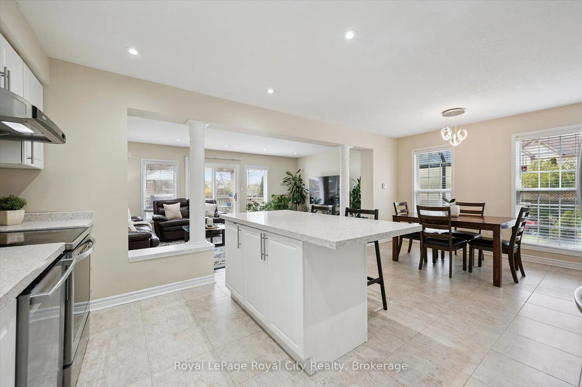 Photo 13 of 45 Darling Crescent, Guelph, Pineridge/Westminster Woods — HOMEH