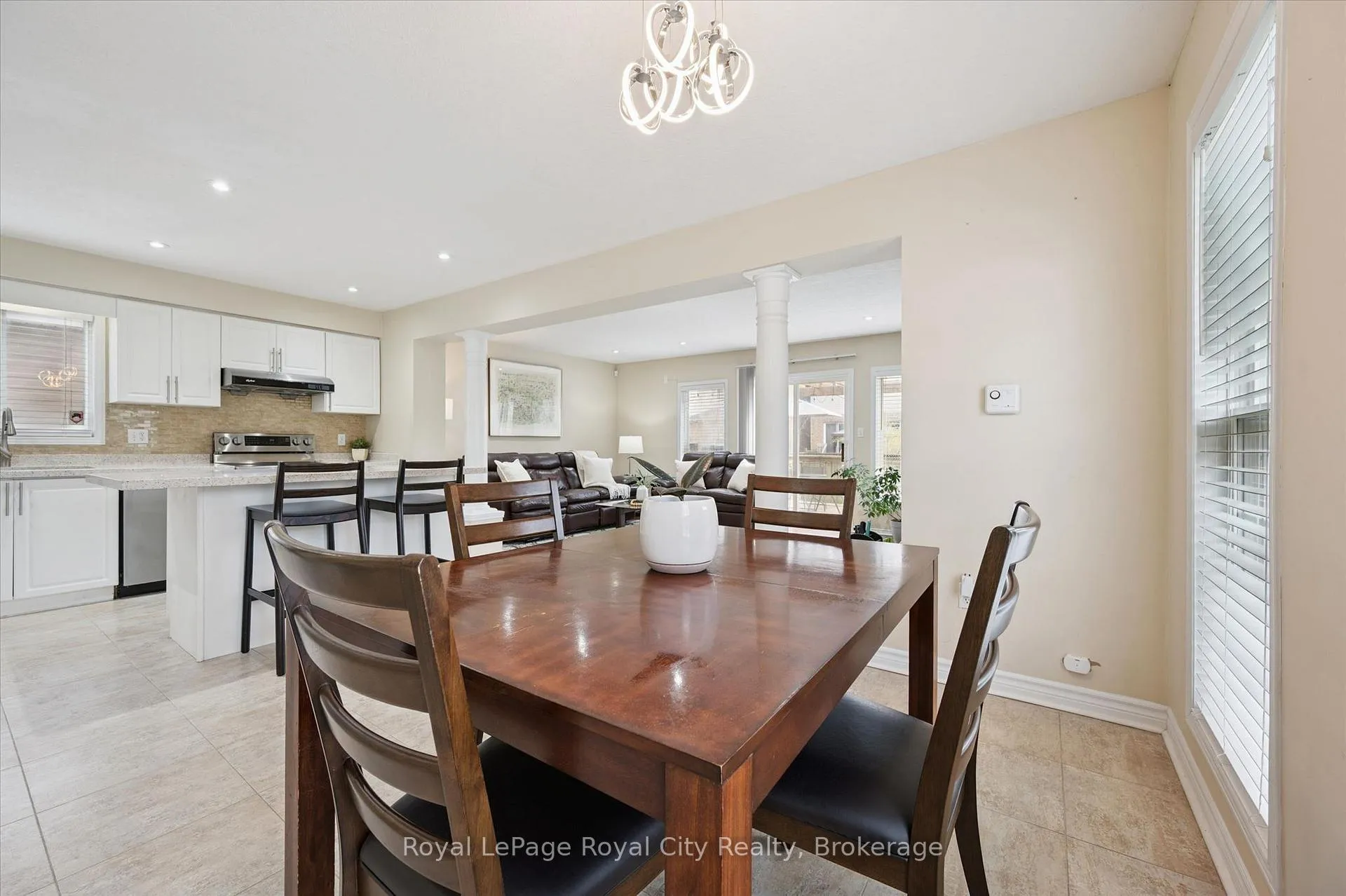 Photo 17 of 45 Darling Crescent, Guelph, Pineridge/Westminster Woods — HOMEH