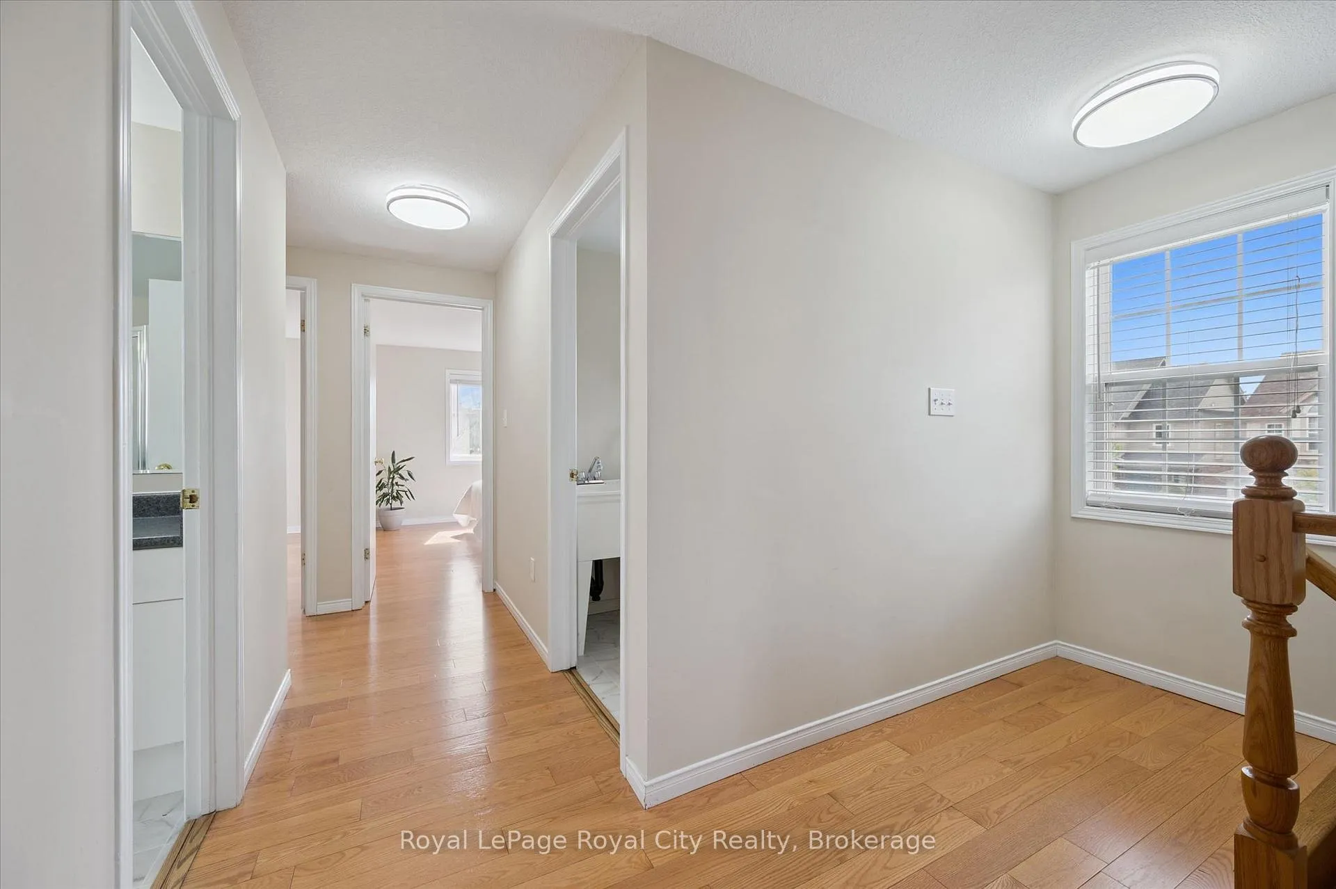 Photo 20 of 45 Darling Crescent, Guelph, Pineridge/Westminster Woods — HOMEH