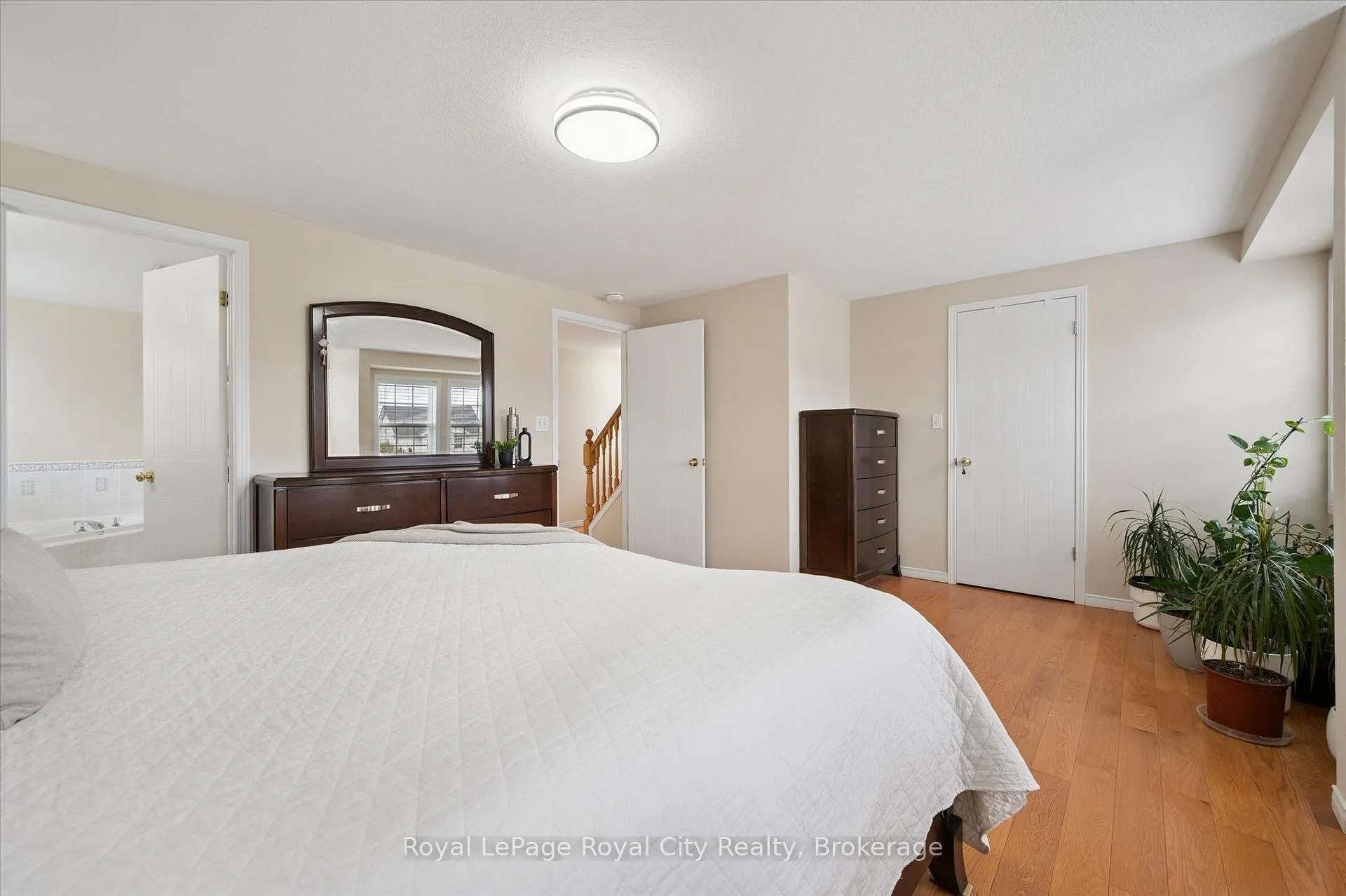 Photo 29 of 45 Darling Crescent, Guelph, Pineridge/Westminster Woods — HOMEH