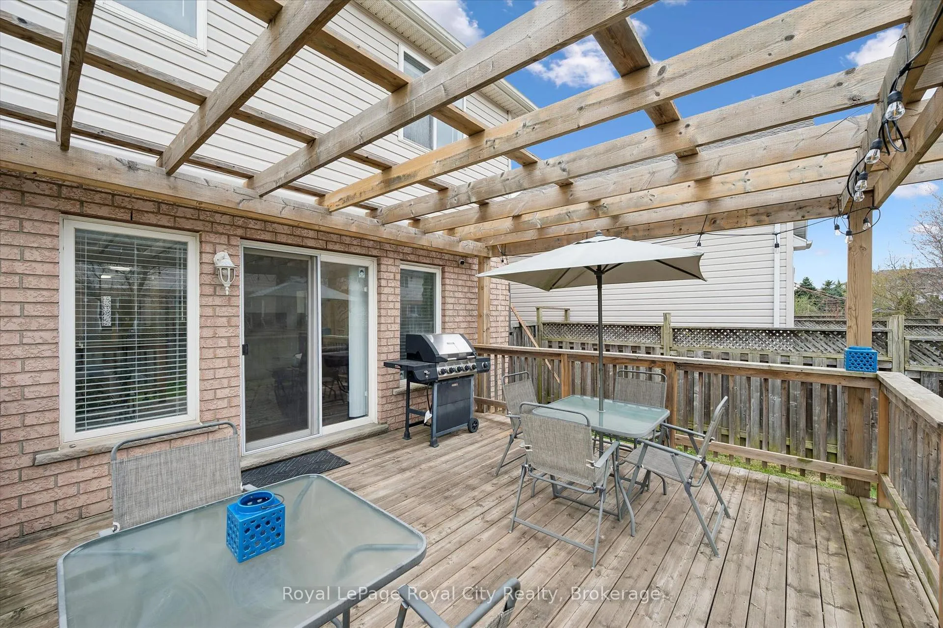 Photo 47 of 45 Darling Crescent, Guelph, Pineridge/Westminster Woods — HOMEH