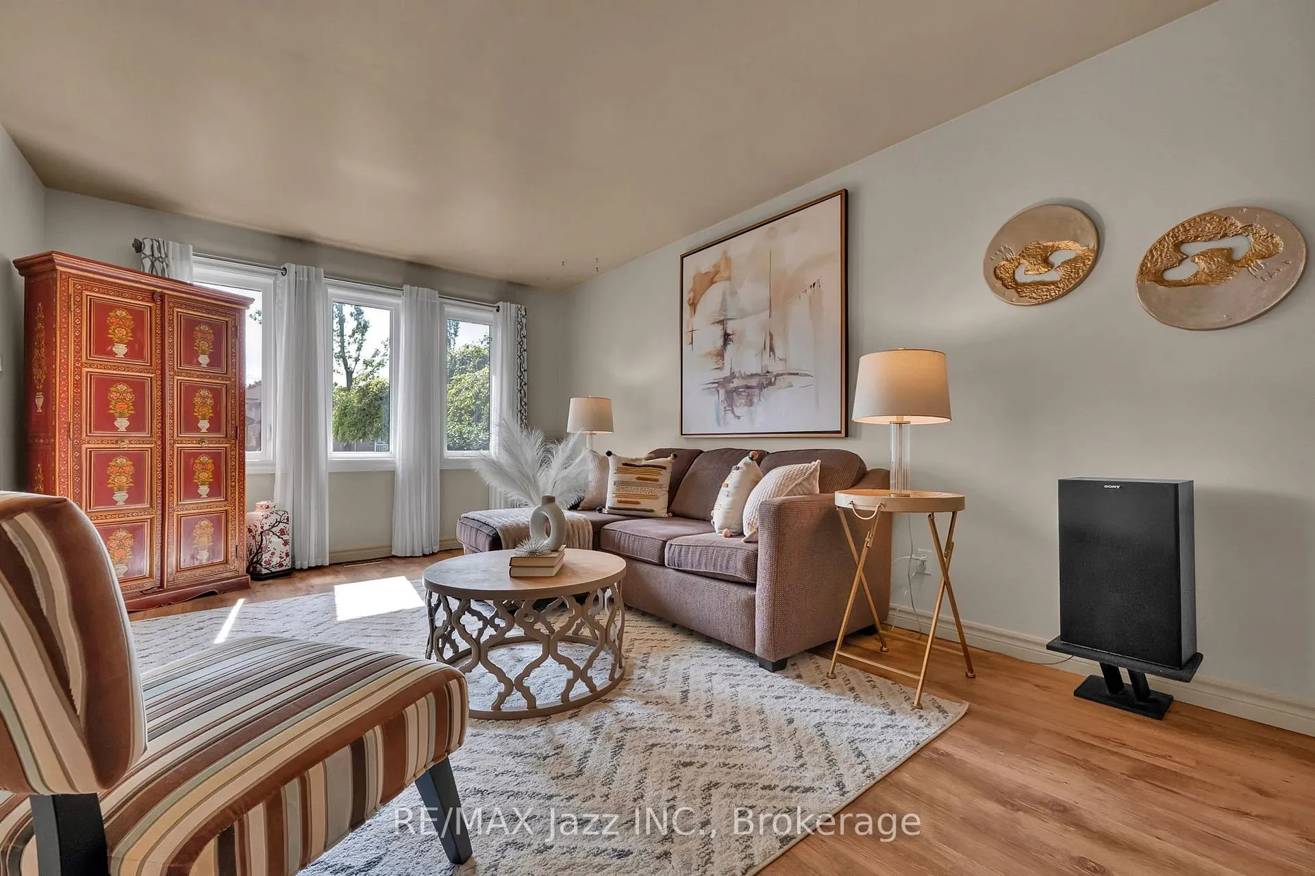 Photo 10 of 82 Mcmann Crescent, Clarington, Courtice — HOMEH