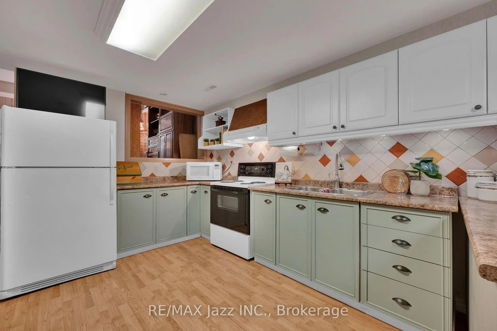 Photo 34 of 82 Mcmann Crescent, Clarington, Courtice — HOMEH