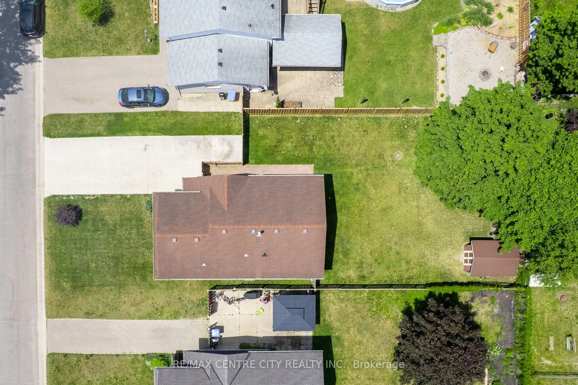 Photo 11 of 25 Pearson Avenue, Strathroy-Caradoc, SW — HOMEH