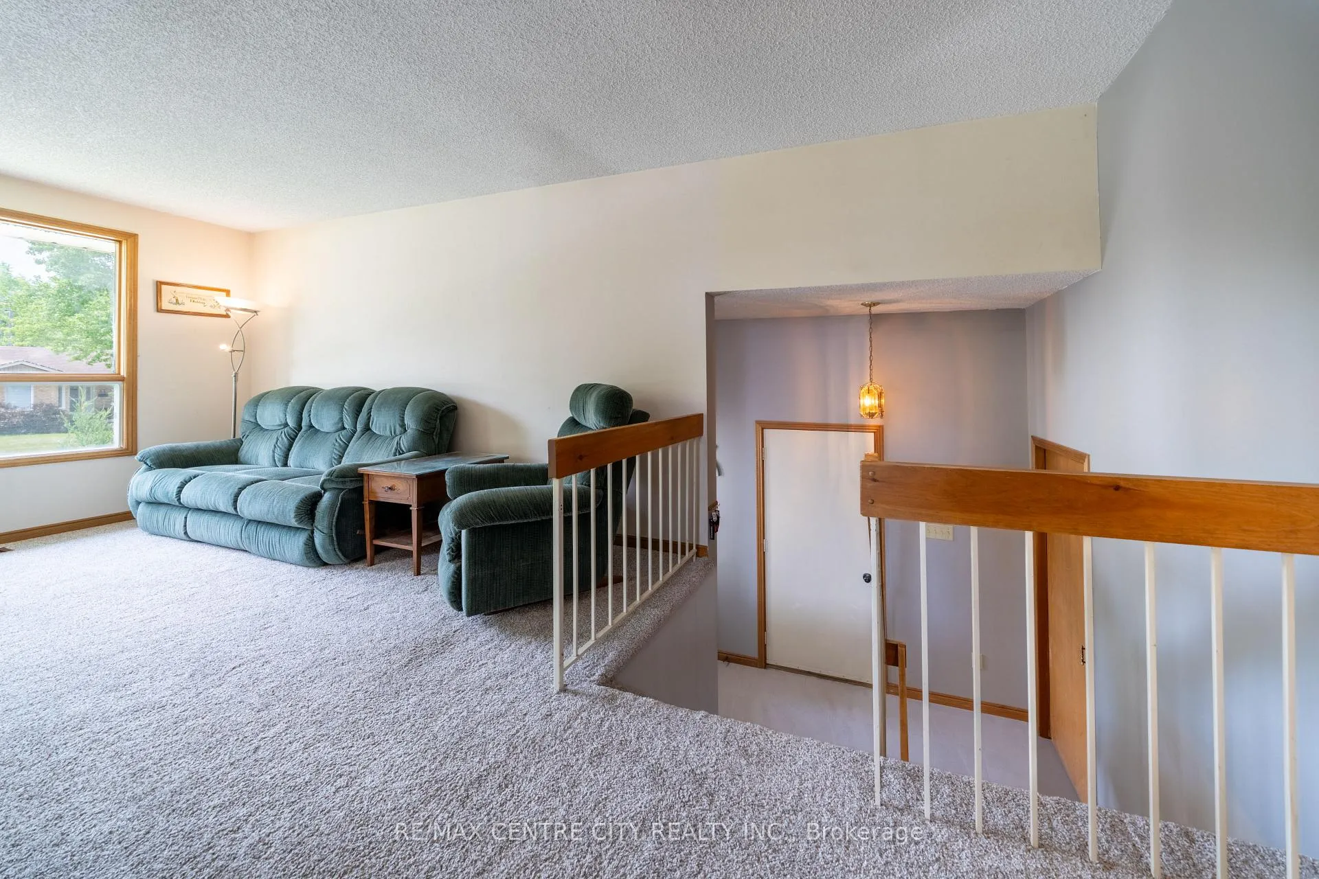Photo 15 of 25 Pearson Avenue, Strathroy-Caradoc, SW — HOMEH