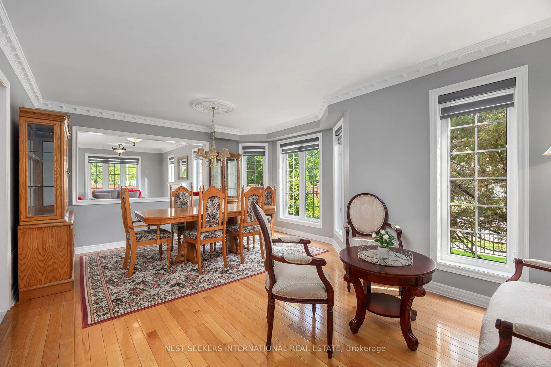 Photo 4 of 422 Fernforest Drive, Brampton, Sandringham-Wellington — HOMEH