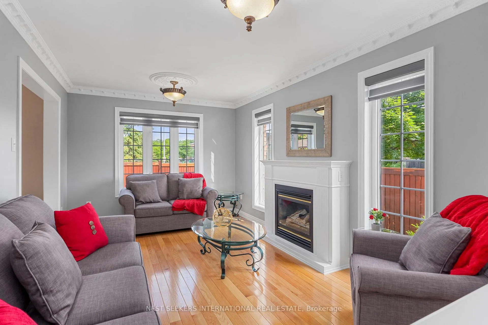 Photo 7 of 422 Fernforest Drive, Brampton, Sandringham-Wellington — HOMEH