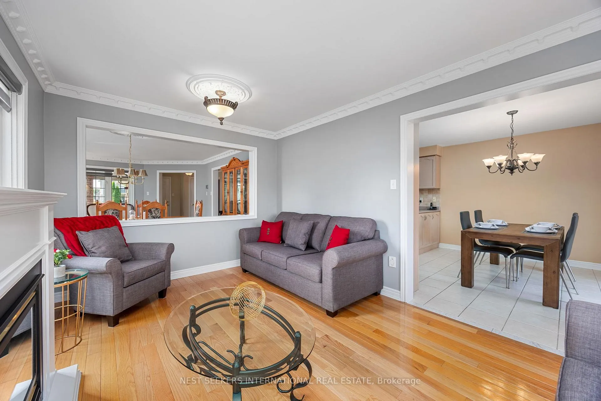 Photo 9 of 422 Fernforest Drive, Brampton, Sandringham-Wellington — HOMEH