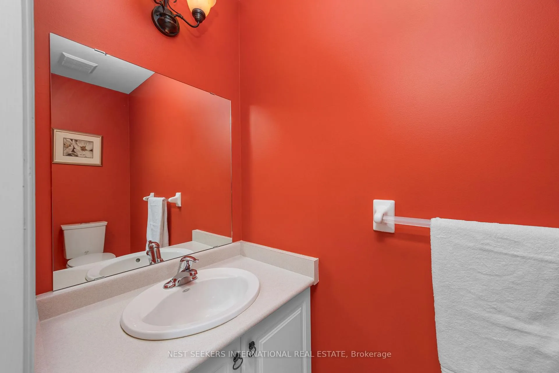 Photo 18 of 422 Fernforest Drive, Brampton, Sandringham-Wellington — HOMEH