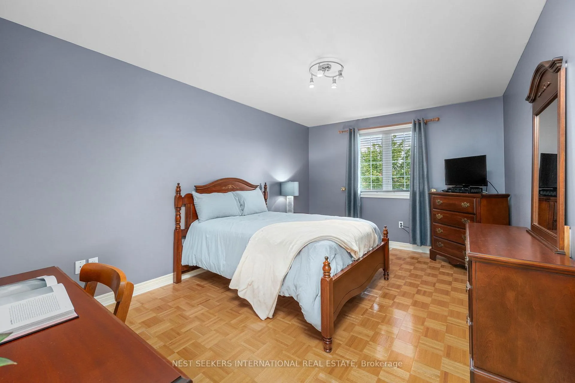 Photo 19 of 422 Fernforest Drive, Brampton, Sandringham-Wellington — HOMEH