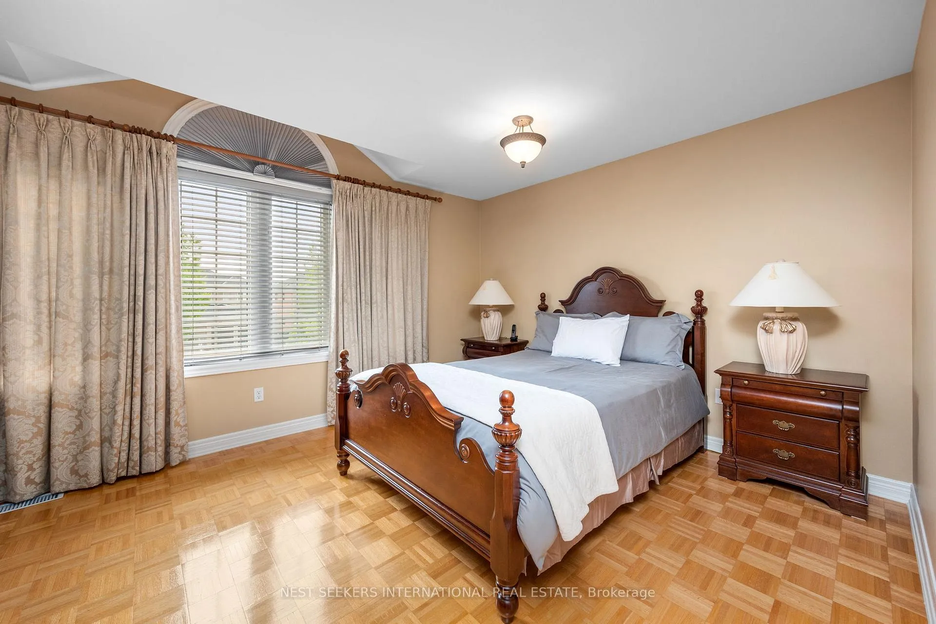 Photo 27 of 422 Fernforest Drive, Brampton, Sandringham-Wellington — HOMEH