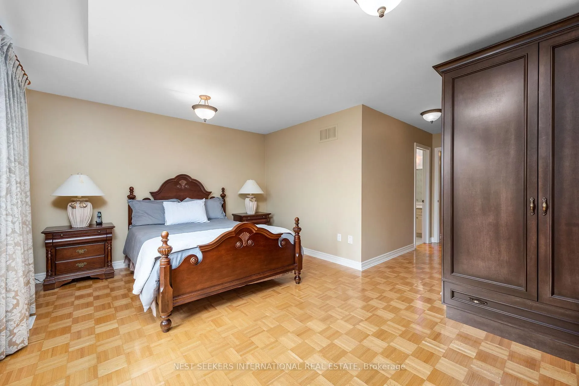 Photo 28 of 422 Fernforest Drive, Brampton, Sandringham-Wellington — HOMEH