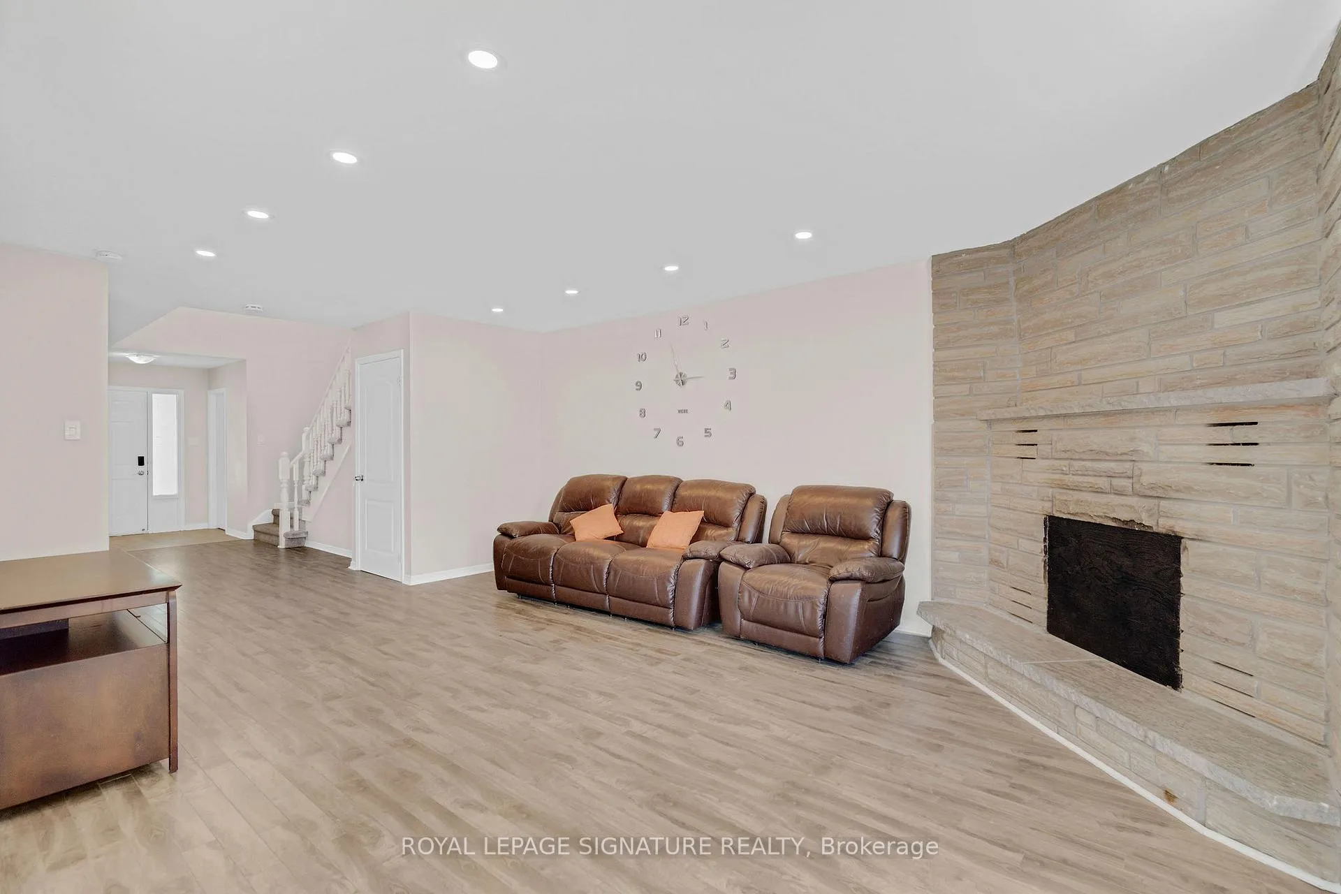 Photo 11 of 42 Baxter Crescent, Thorold, Confederation Heights — HOMEH