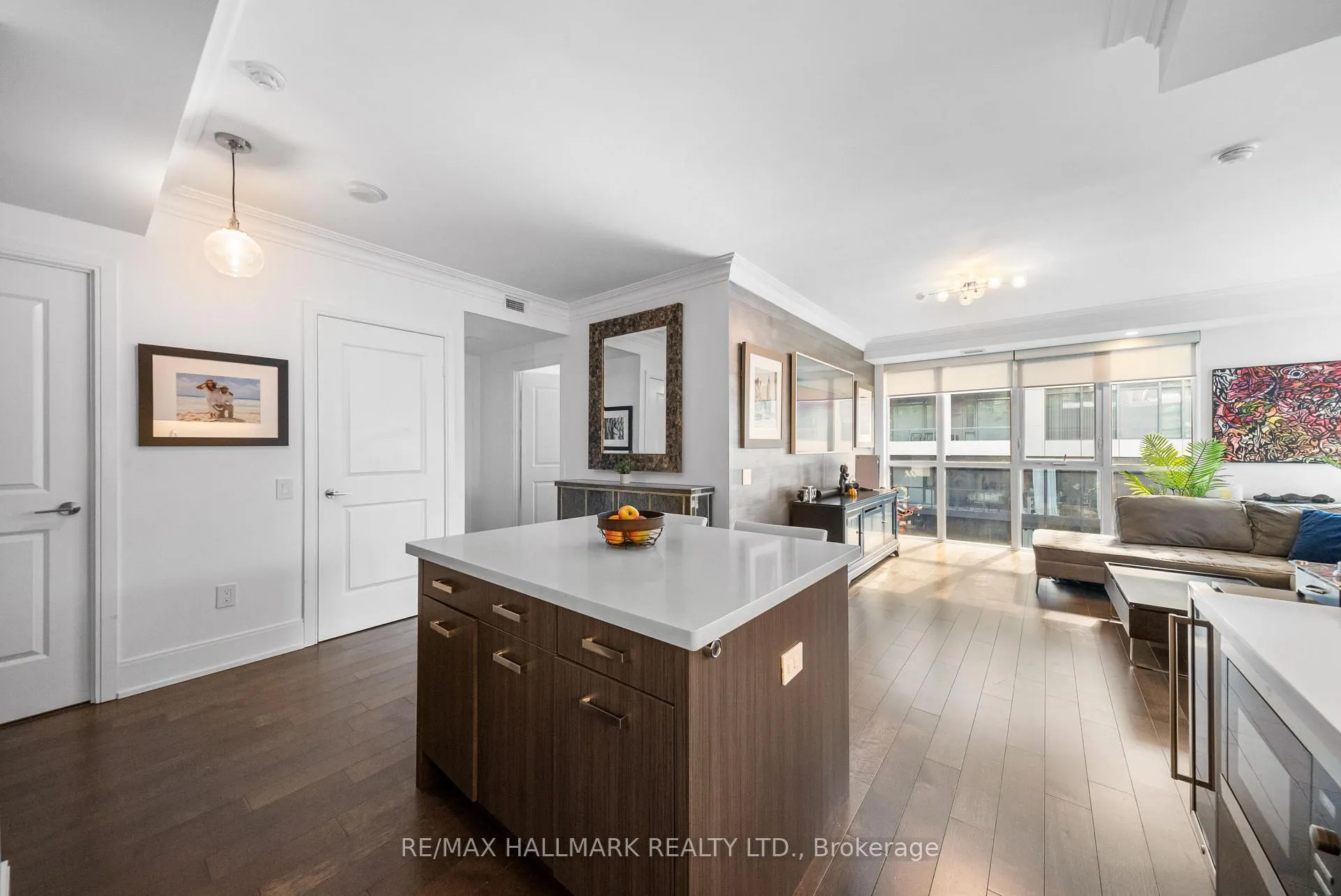 Photo 10 of Unit 1105, 560 Front Street W, Toronto, Waterfront Communities — HOMEH