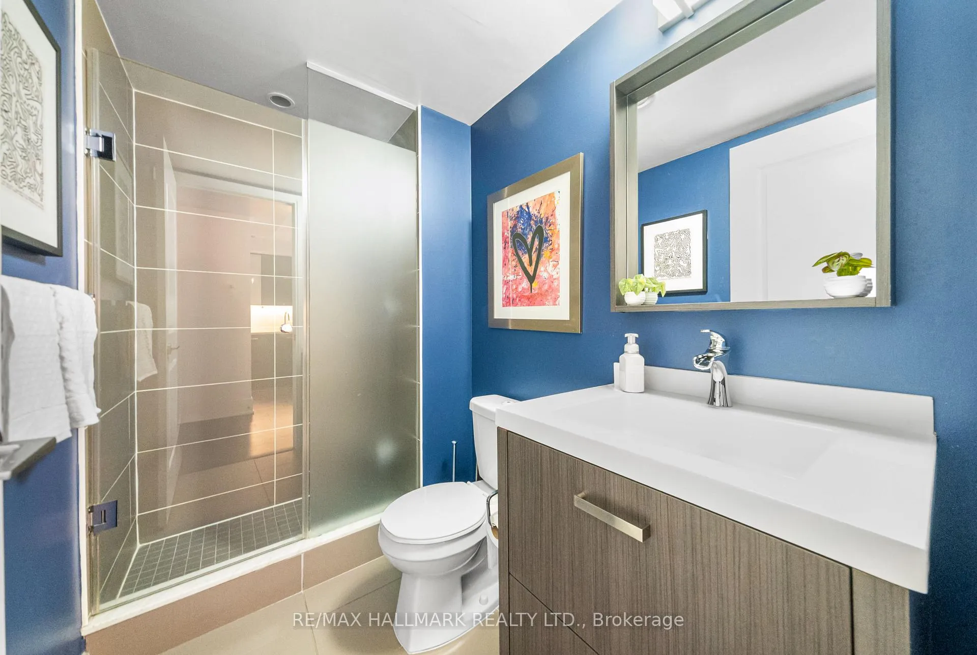 Photo 17 of Unit 1105, 560 Front Street W, Toronto, Waterfront Communities — HOMEH