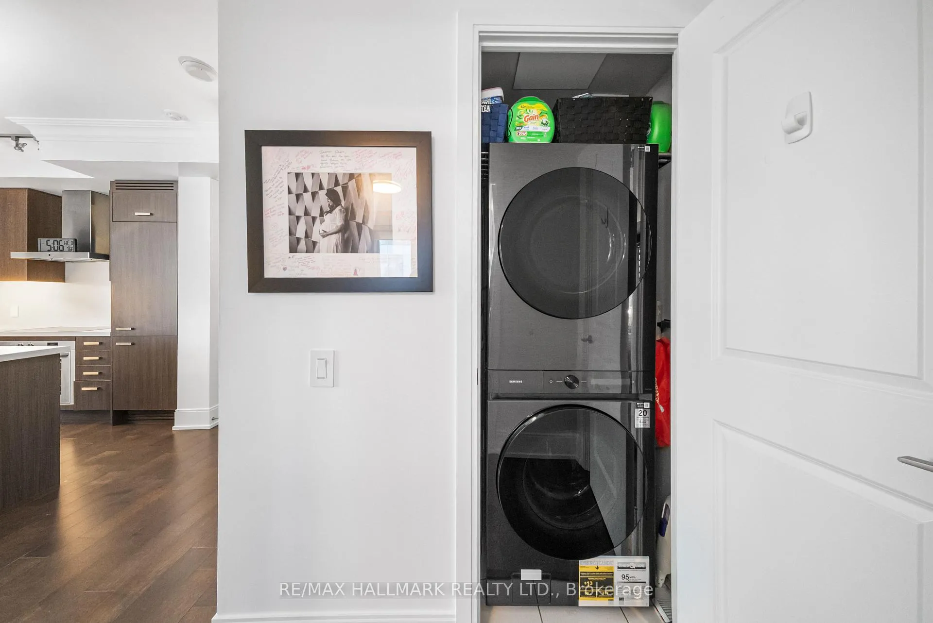 Photo 18 of Unit 1105, 560 Front Street W, Toronto, Waterfront Communities — HOMEH