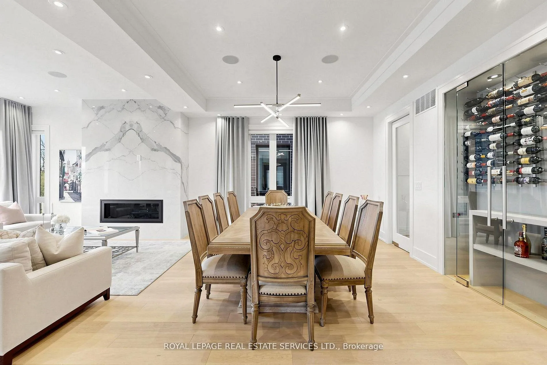 Photo 10 of 203 Crestwood Road, Vaughan, Crestwood-Springfarm-Yorkhill — HOMEH