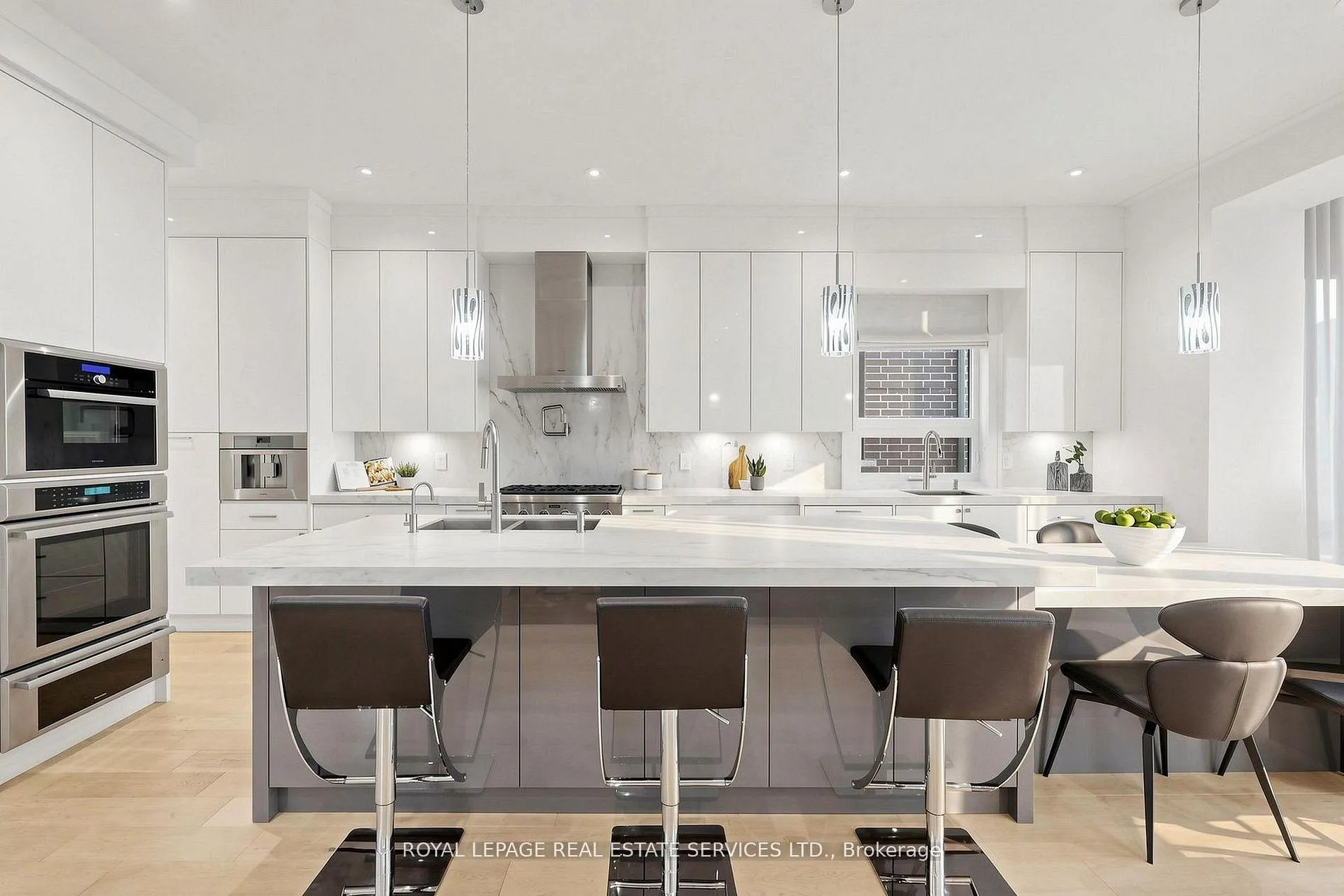 Photo 12 of 203 Crestwood Road, Vaughan, Crestwood-Springfarm-Yorkhill — HOMEH