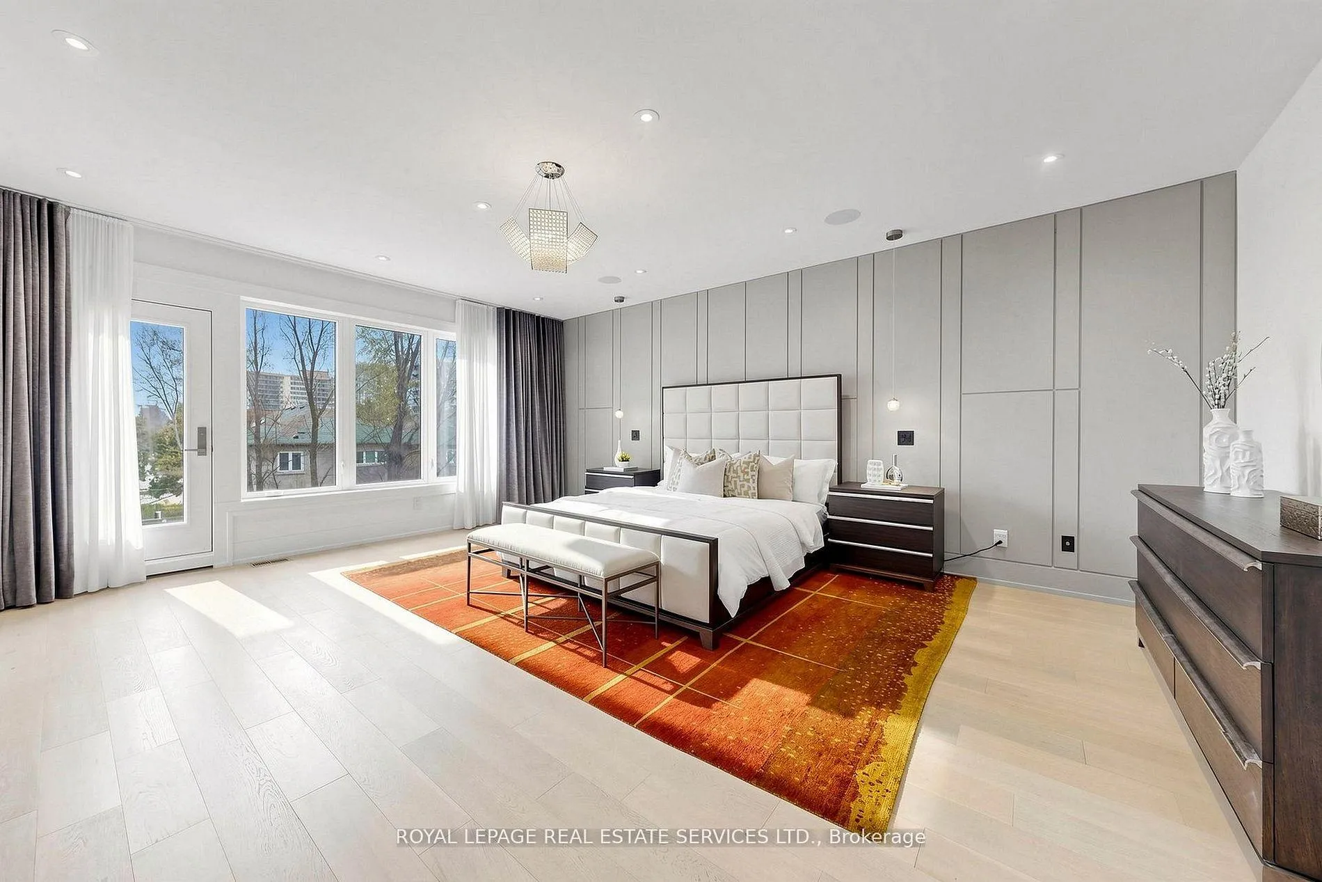 Photo 23 of 203 Crestwood Road, Vaughan, Crestwood-Springfarm-Yorkhill — HOMEH