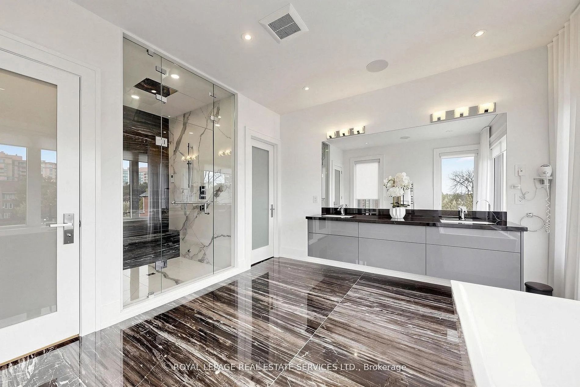 Photo 29 of 203 Crestwood Road, Vaughan, Crestwood-Springfarm-Yorkhill — HOMEH