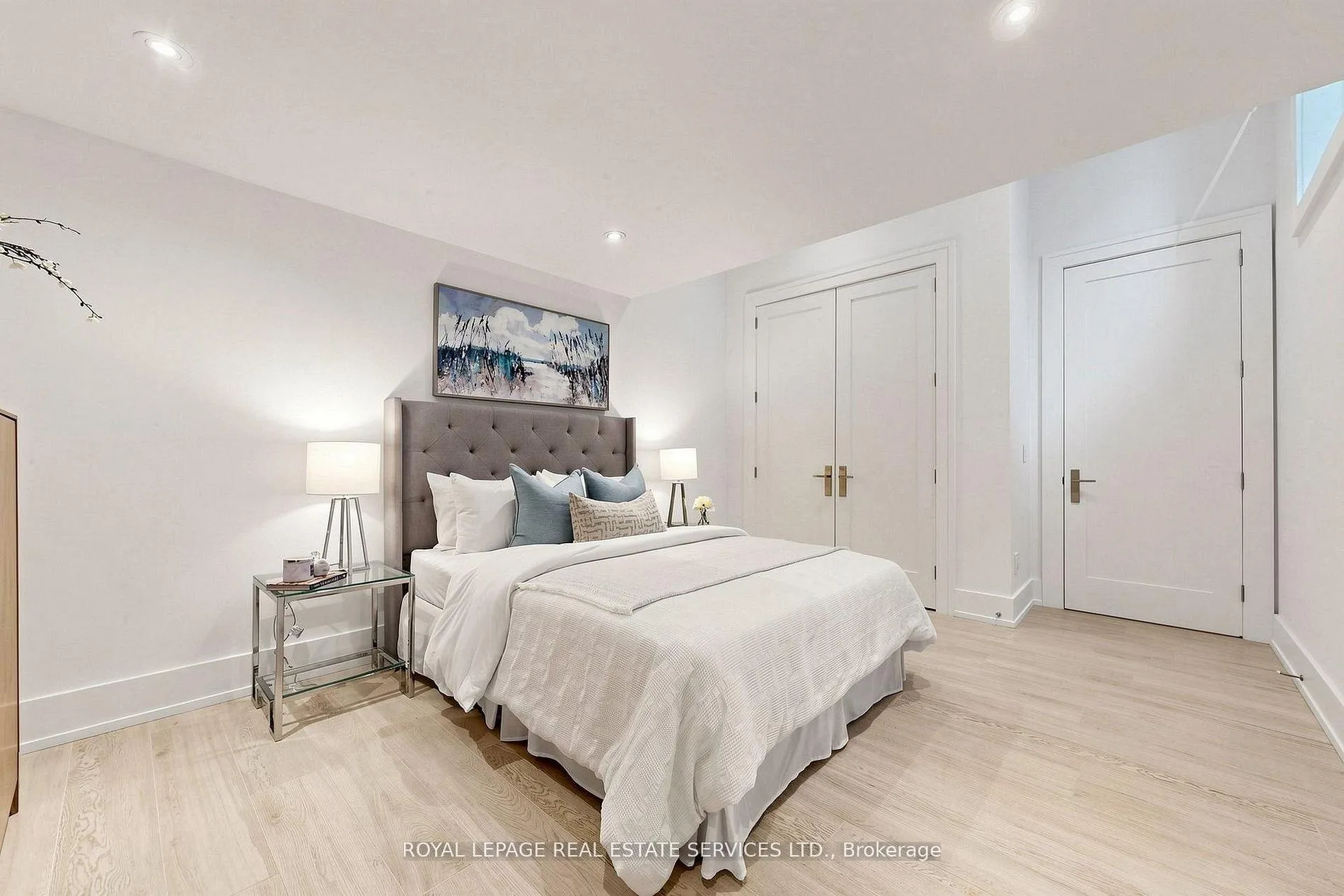 Photo 43 of 203 Crestwood Road, Vaughan, Crestwood-Springfarm-Yorkhill — HOMEH