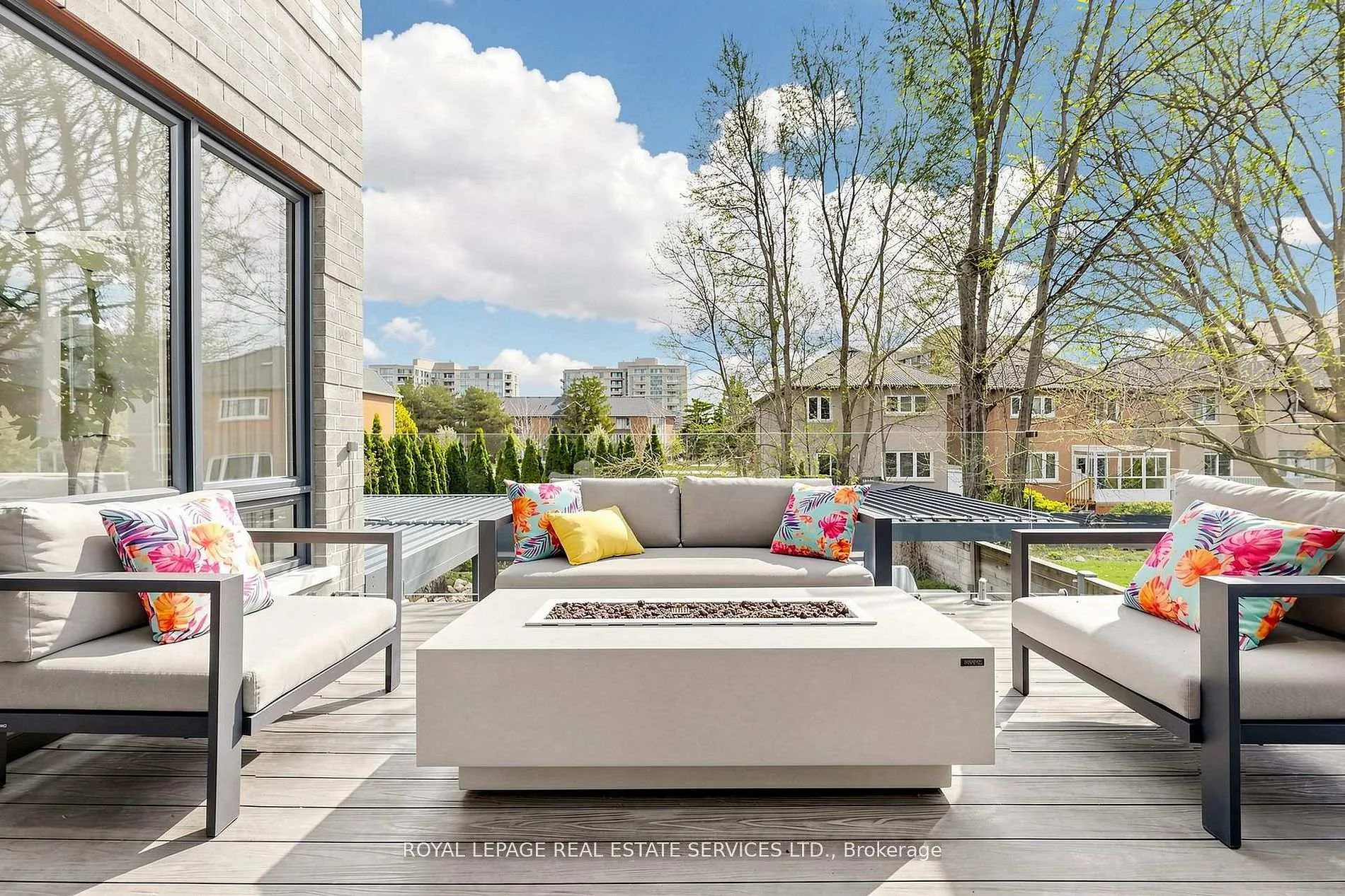 Photo 46 of 203 Crestwood Road, Vaughan, Crestwood-Springfarm-Yorkhill — HOMEH