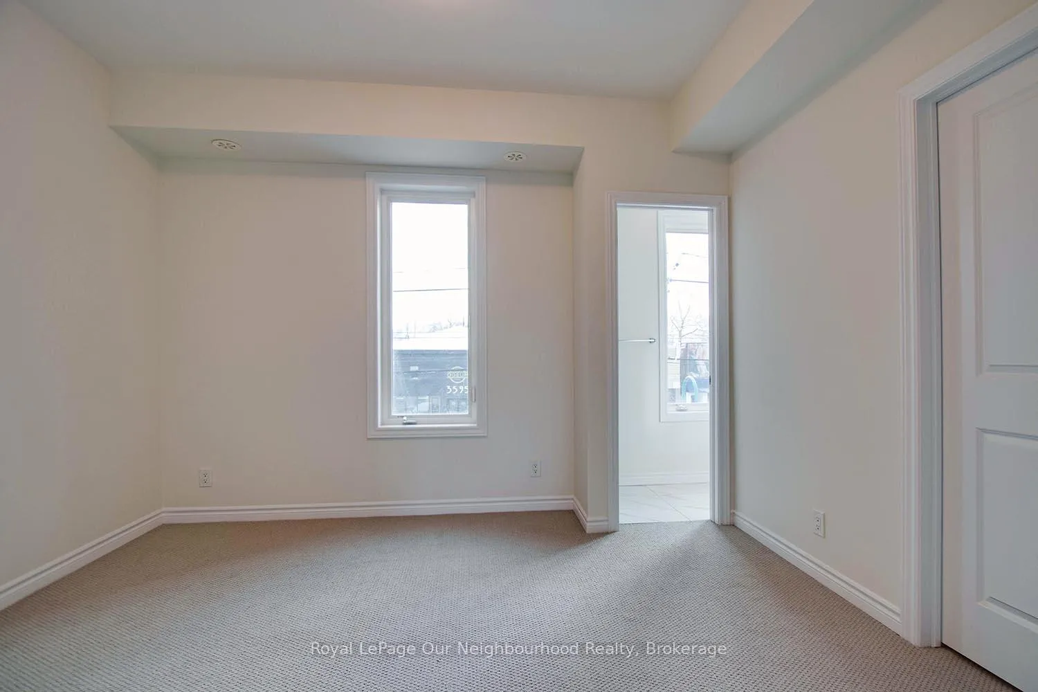 Photo 7 of Unit 12, 3580 Lakeshore Boulevard, Etobicoke, Long Branch — HOMEH