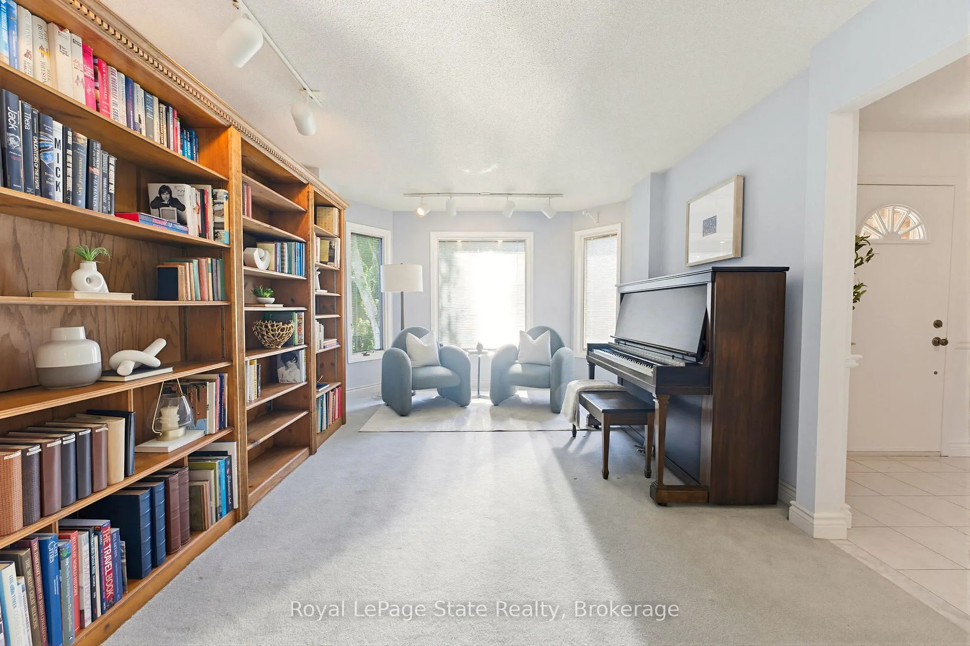 Photo 10 of 2155 Heidi Avenue, Burlington, Headon — HOMEH