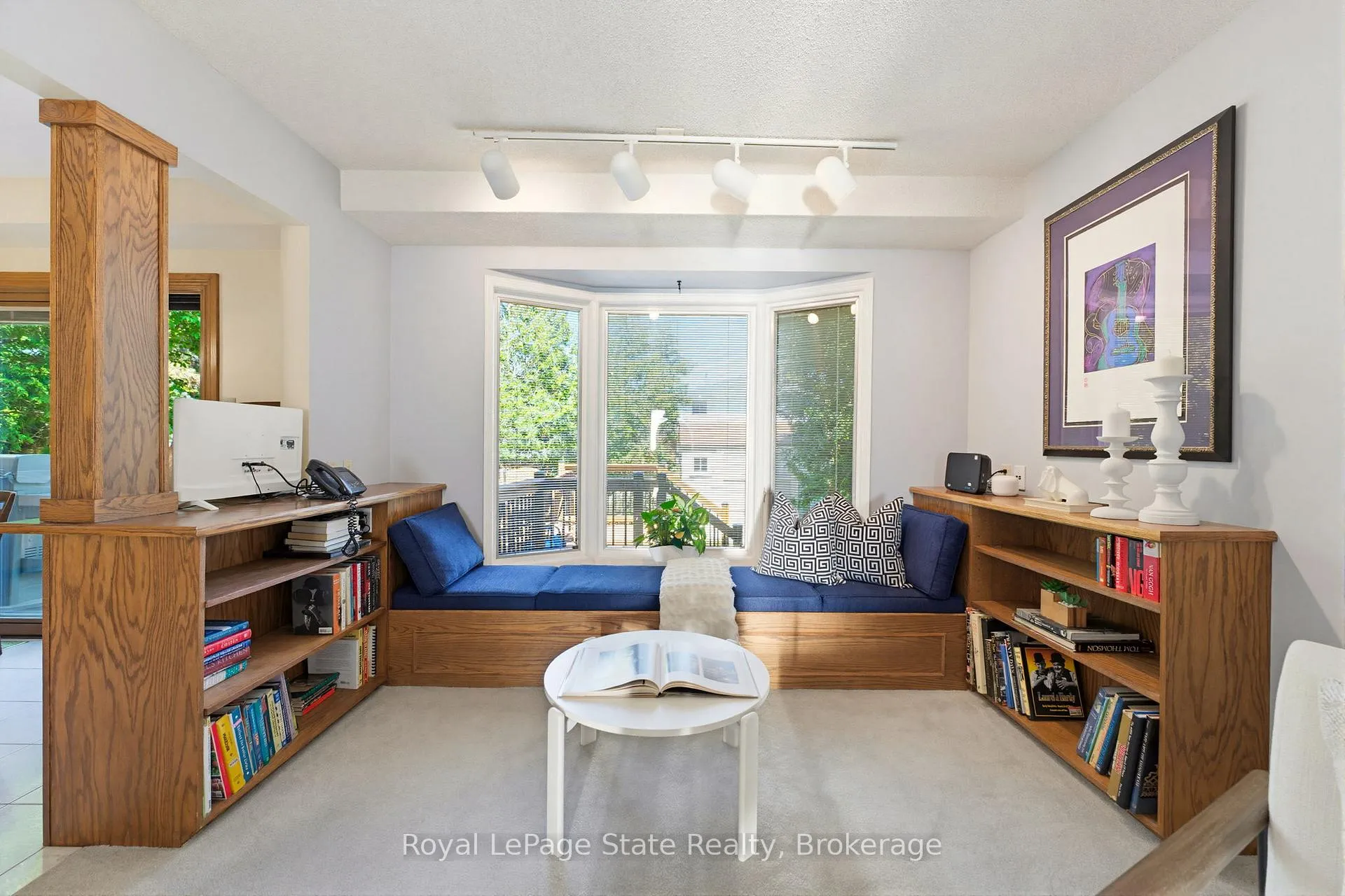 Photo 12 of 2155 Heidi Avenue, Burlington, Headon — HOMEH