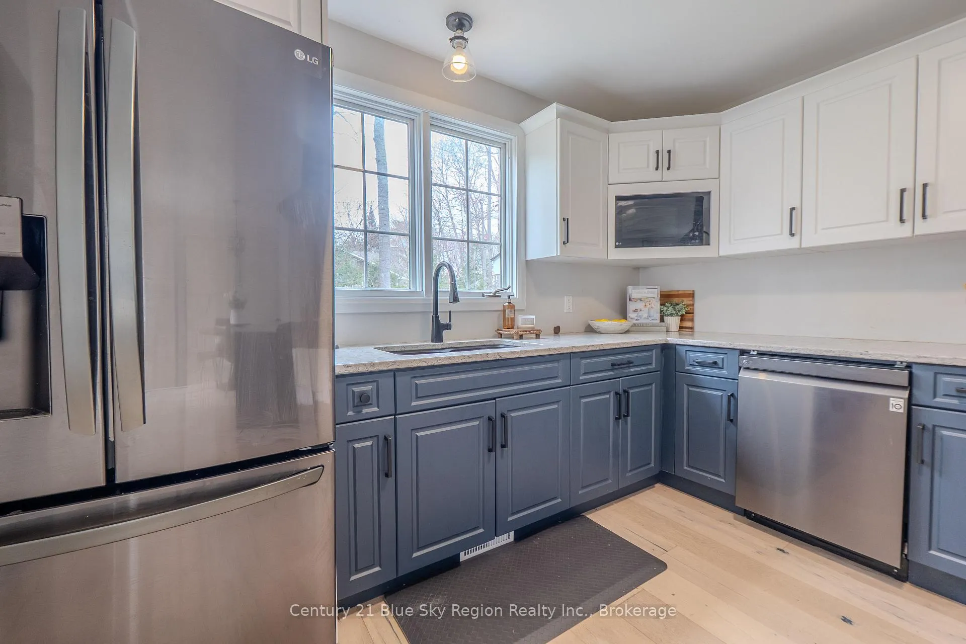 Photo 5 of 64 Ninovan Road E, Callander — HOMEH