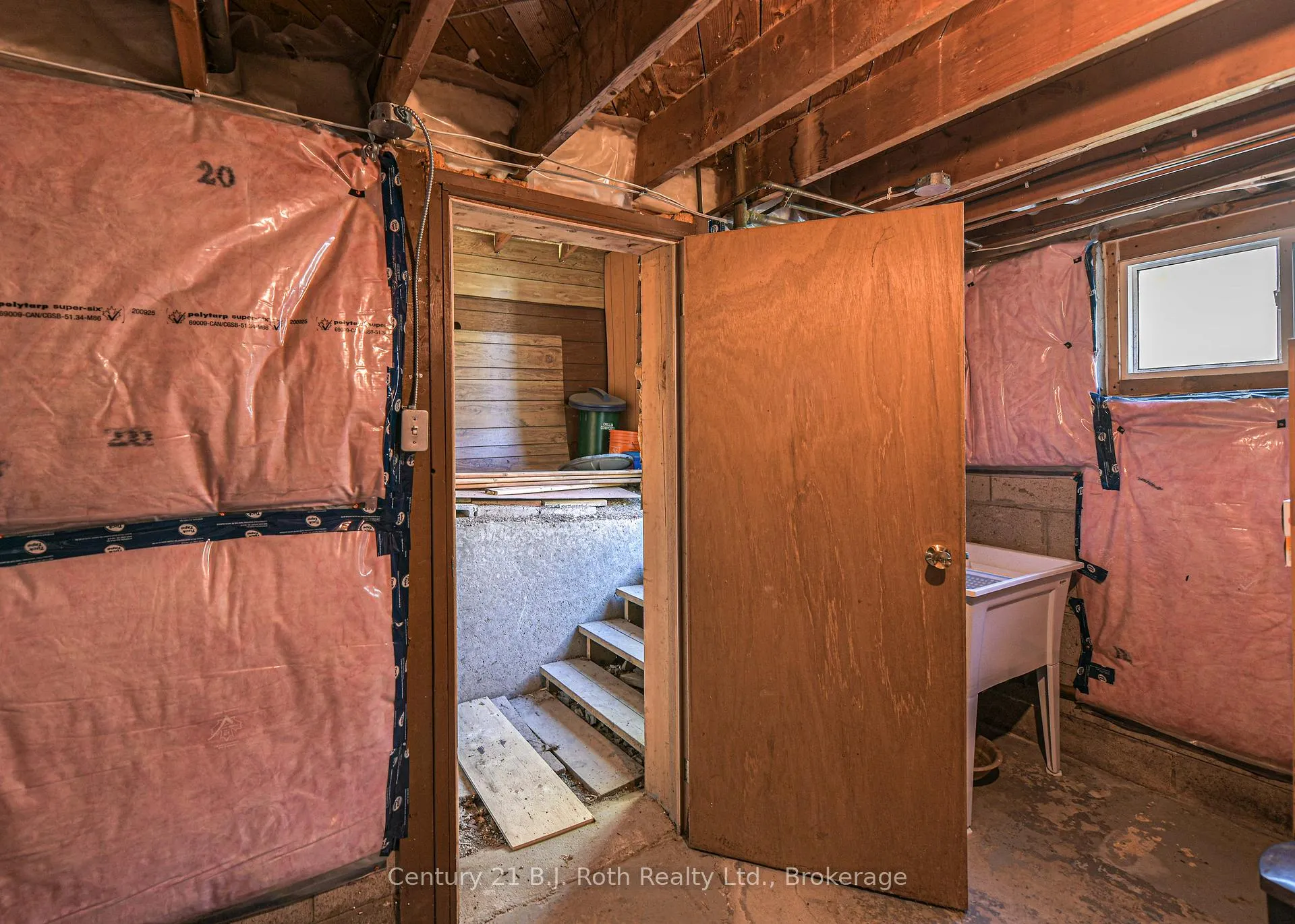 Photo 25 of 359 Millard Street, Orillia — HOMEH