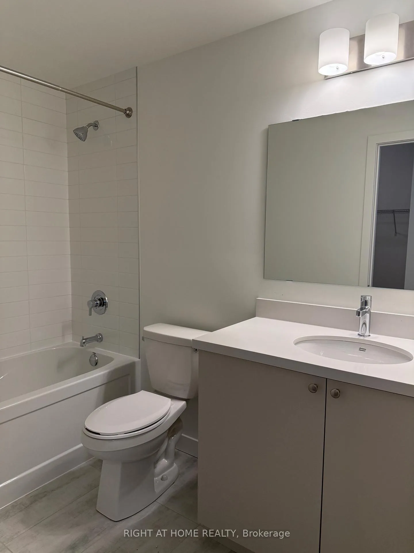 Photo 6 of Unit 1217, 51 Clarington Boulevard, Clarington, Bowmanville — HOMEH