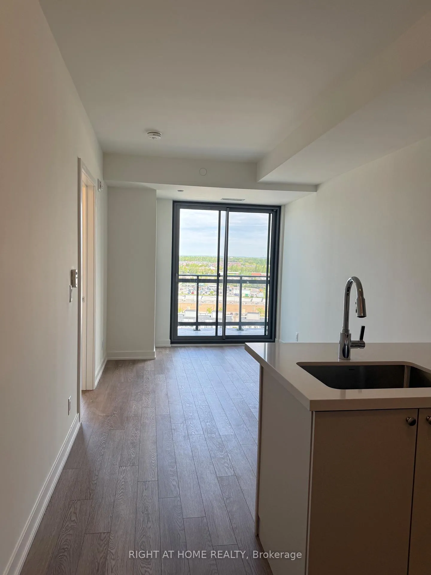 Photo 8 of Unit 1217, 51 Clarington Boulevard, Clarington, Bowmanville — HOMEH